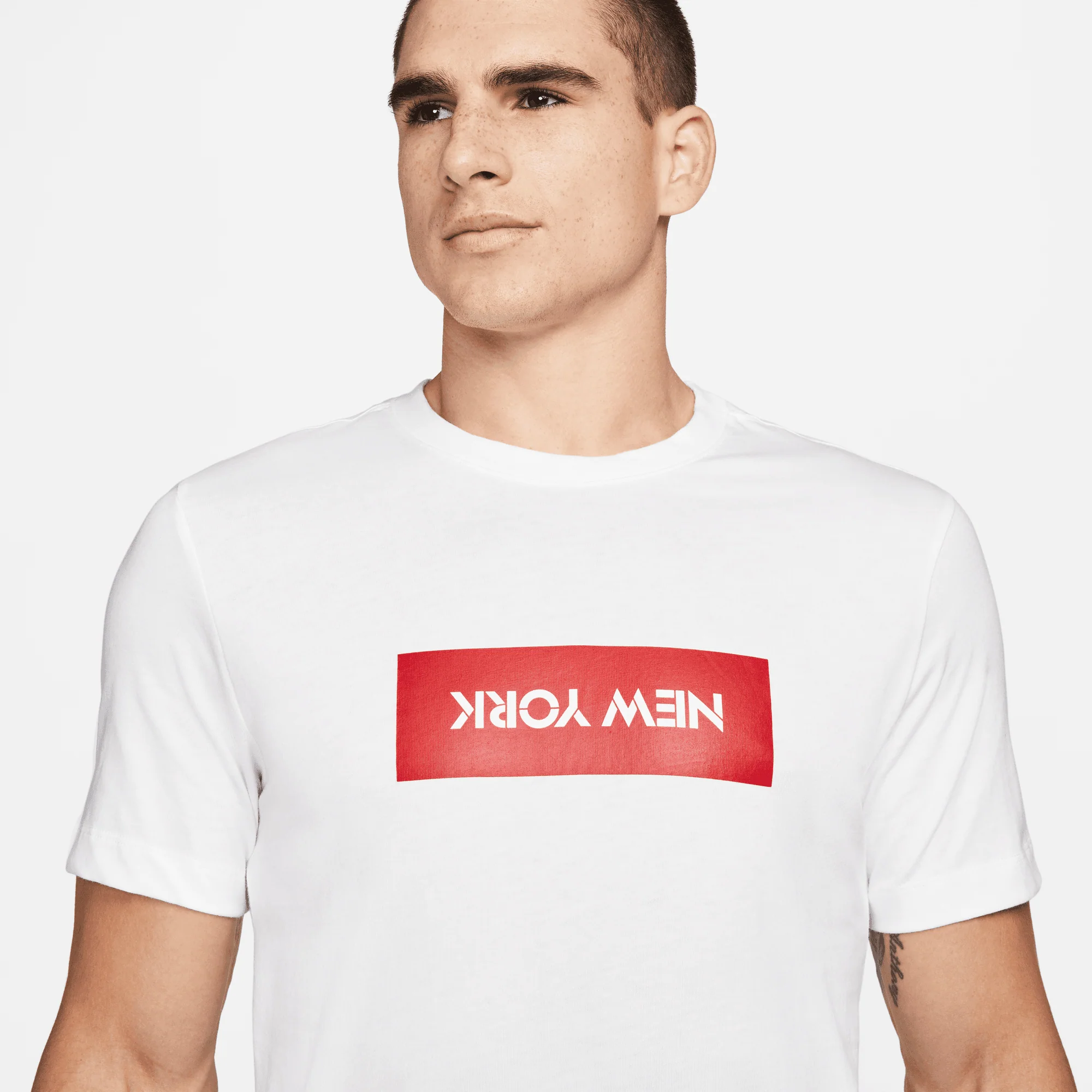 Air Jordan Mens "New York" Stencil T-Shirt 'White' - Image 4