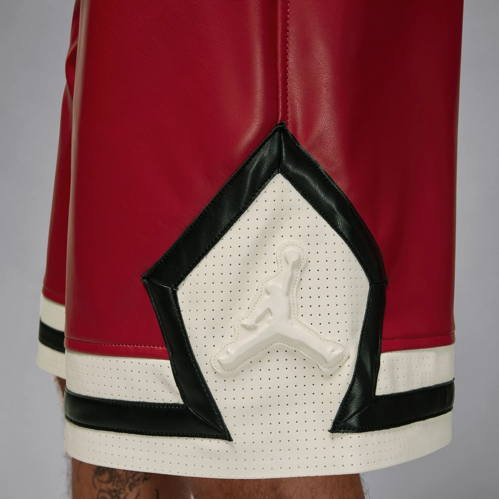 Air Jordan Mens Vegan Leather Diamond Shorts - Image 3