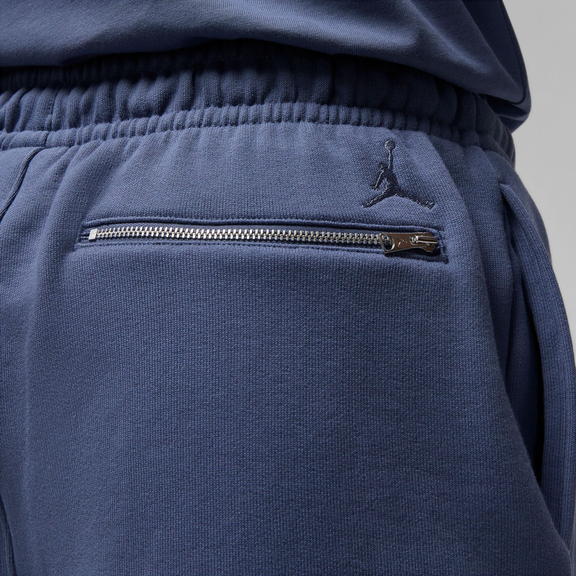 Air Jordan Mens Wordmark Shorts - Image 4