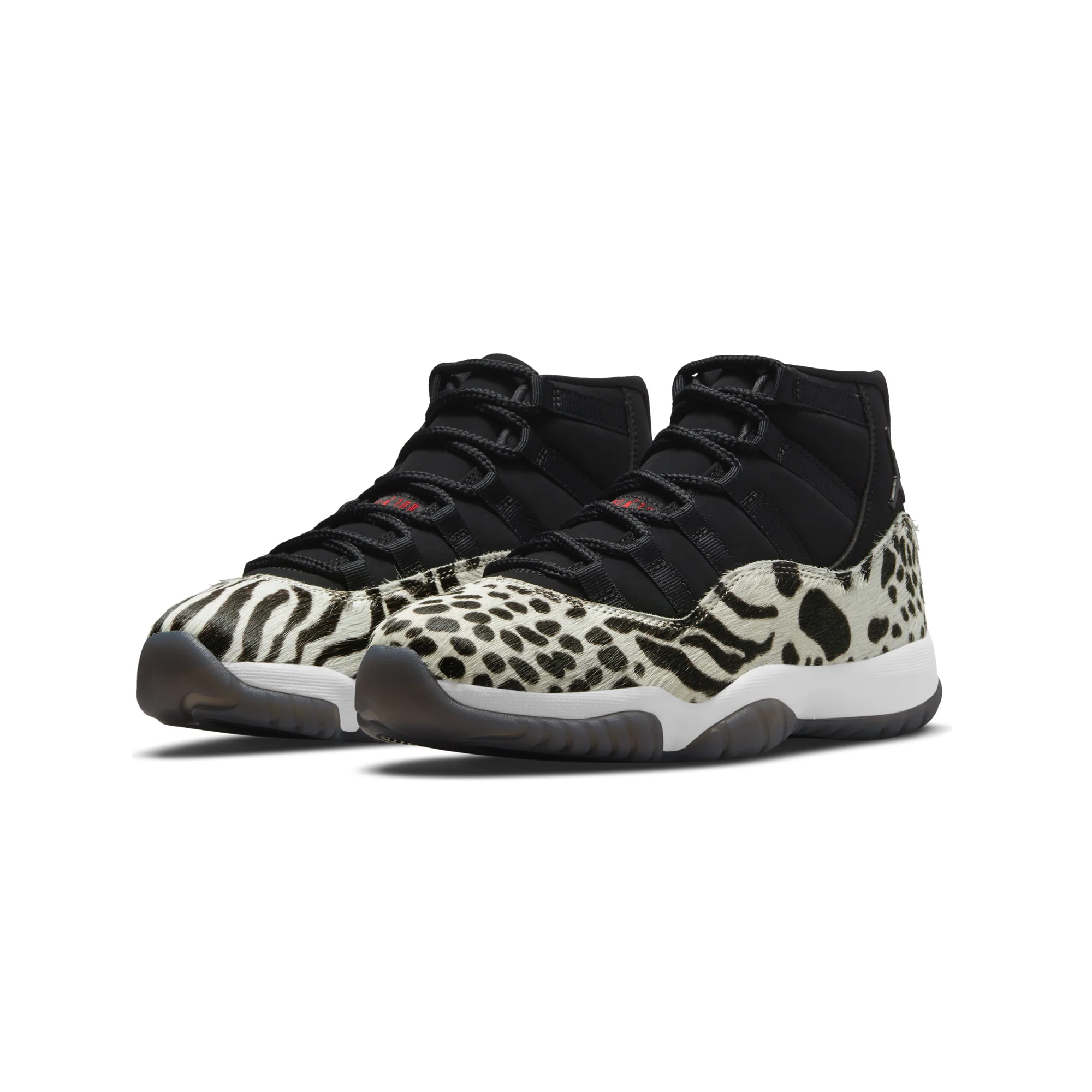 Air Jordan 11 Womens Retro Shoe 'Black/Gym Red' - Image 2