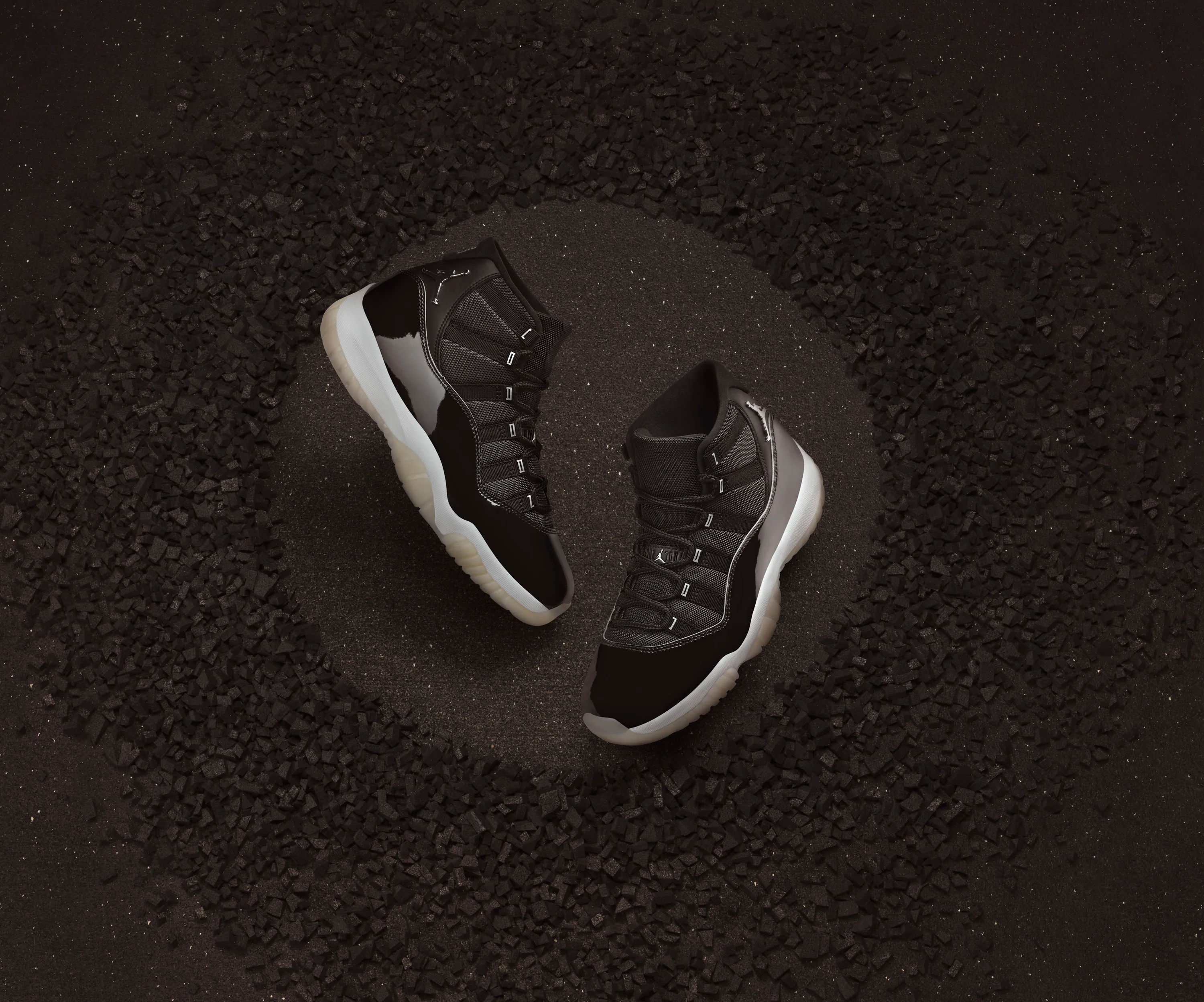Air Jordan 11 Women Retro 'Jubilee' Shoes - Image 4