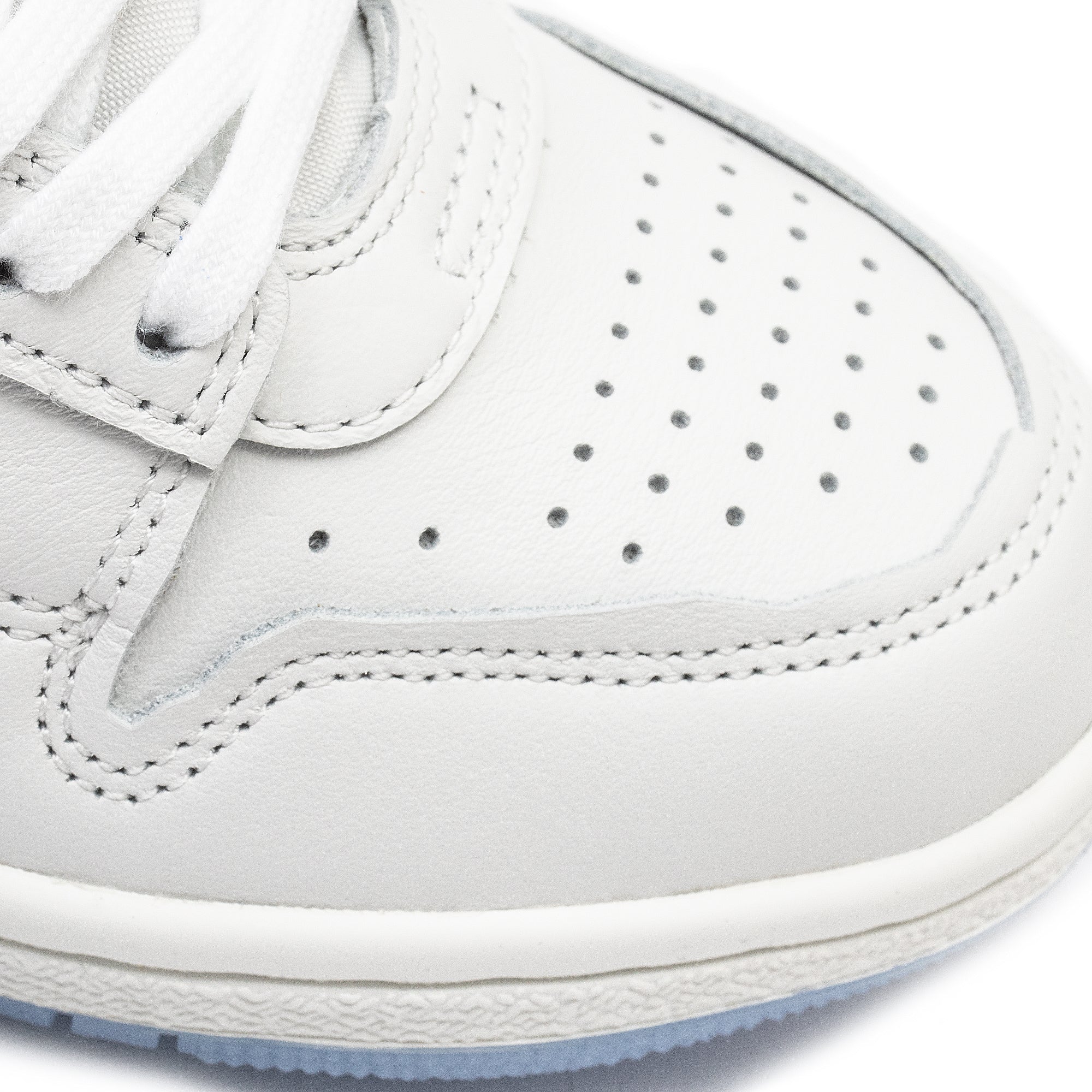 Air Jordan Womens Air Ship PE SP Shoes - Image 4