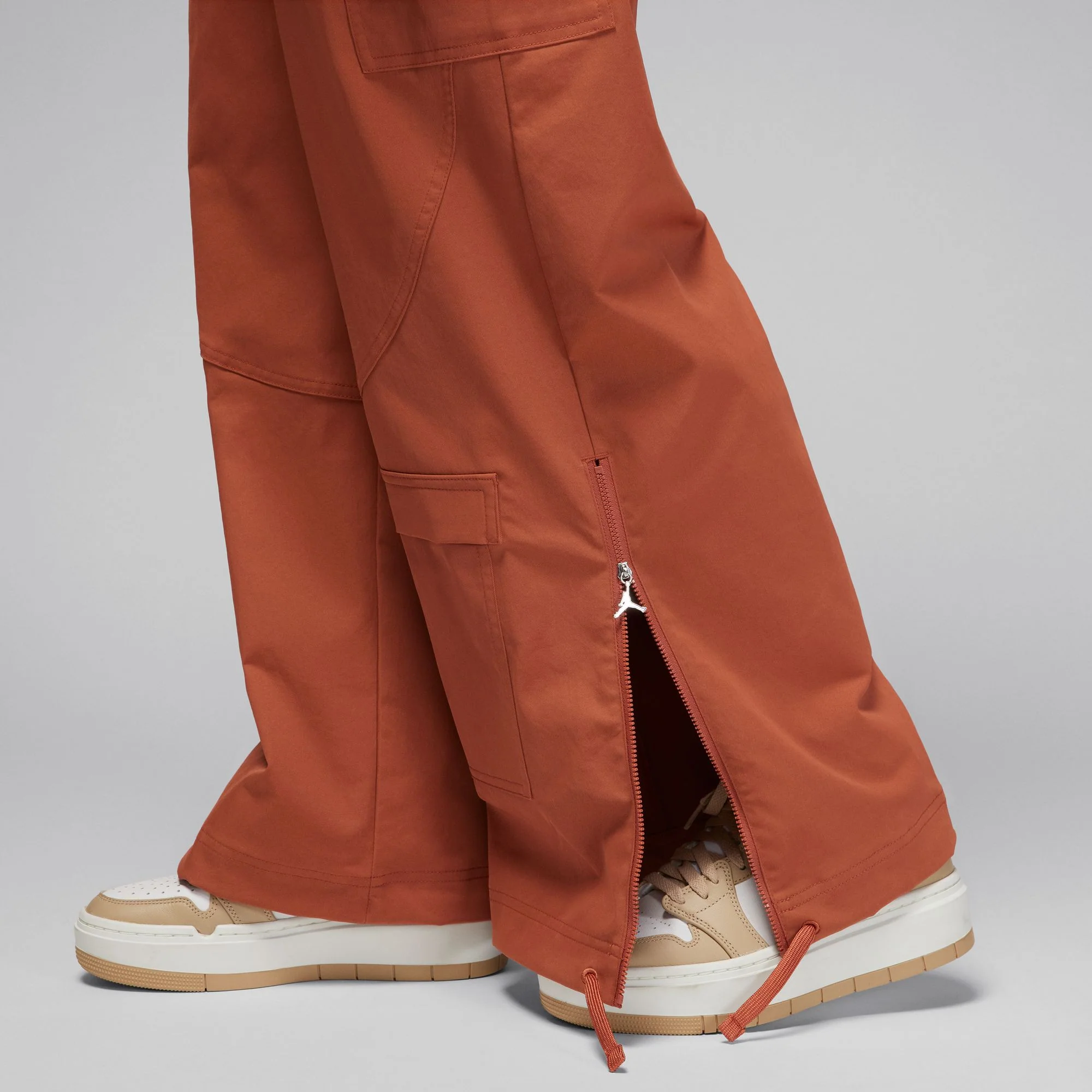 Air Jordan Womens Heavyweight Chicago Pants - Image 4