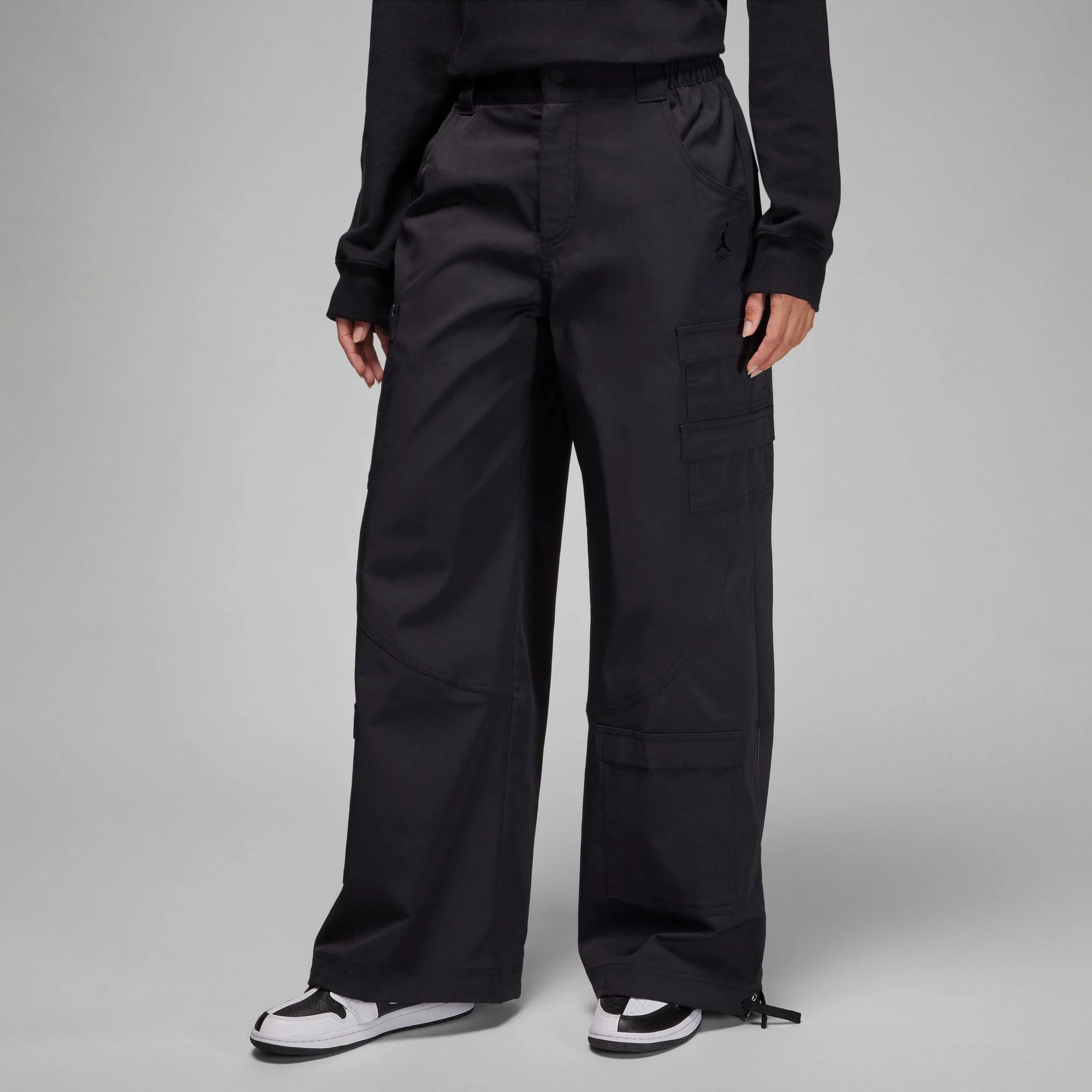 Air Jordan Womens Heavyweight Chicago Pants - Image 2