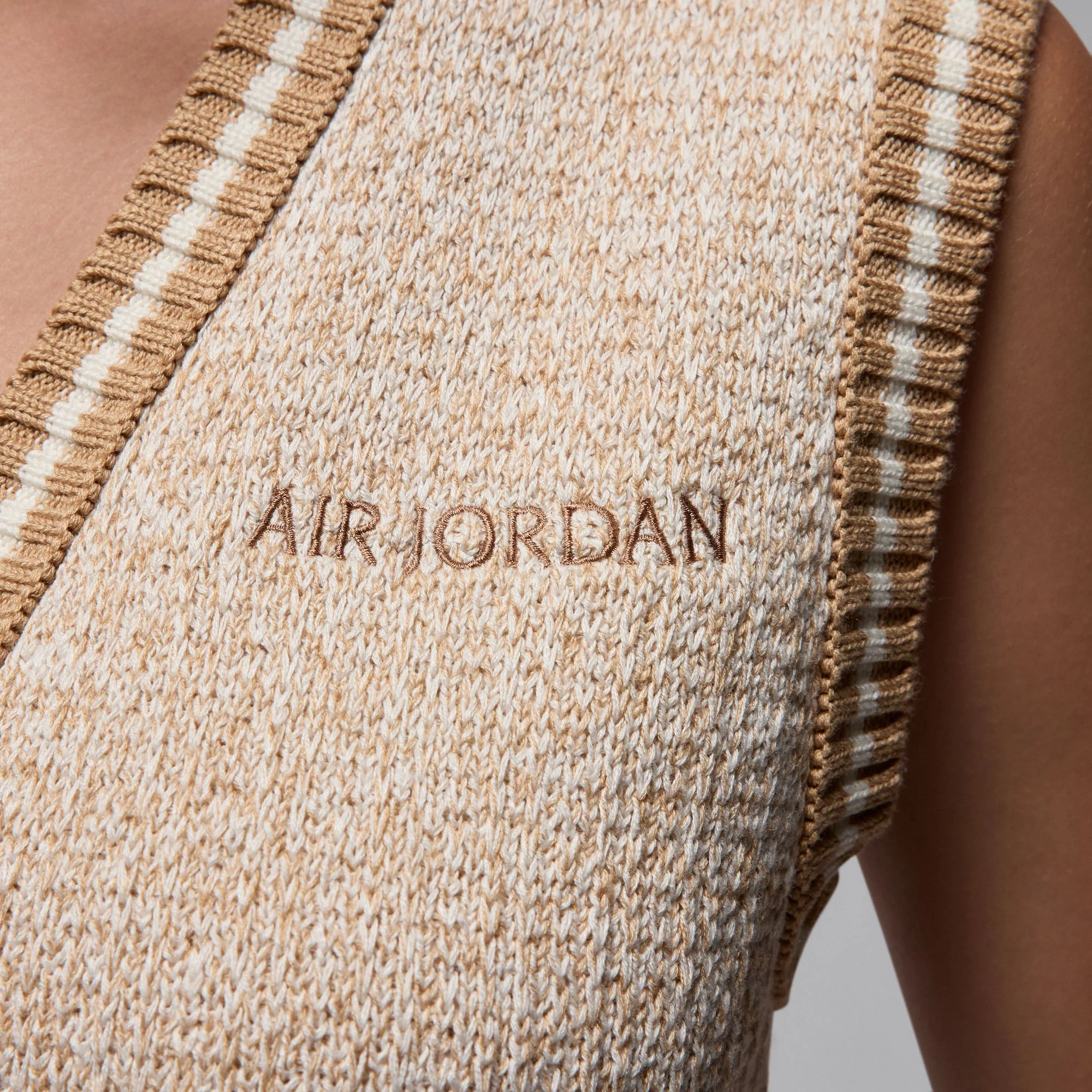 Air Jordan Womens Knit Vest - Image 4