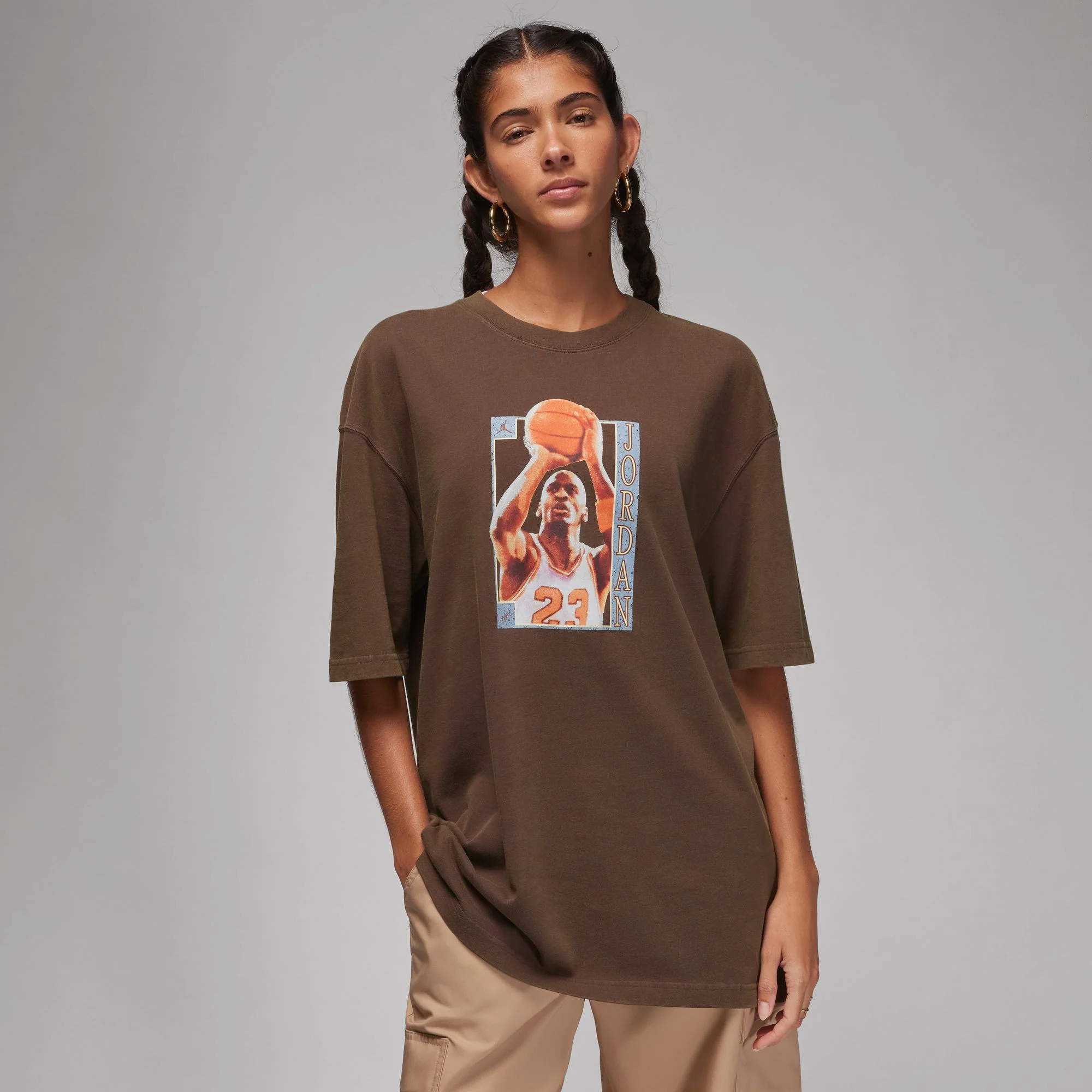 Air Jordan Womens Oversized Graphic SS Tee - Image 2