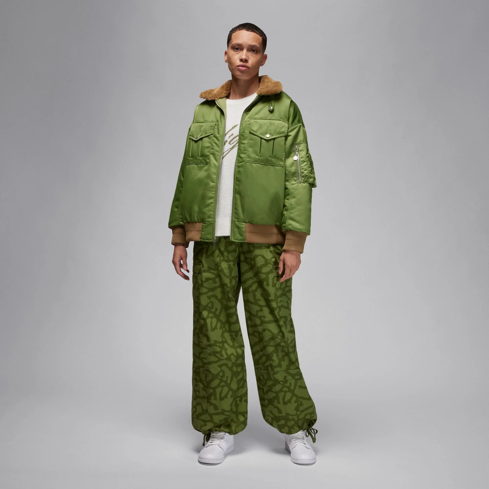 Air Jordan Womens Renegade Jacket - Image 4