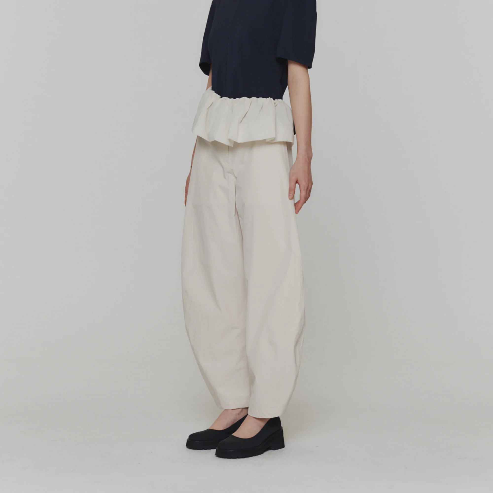 Amomento Womens Curved Leg Pants - Image 4