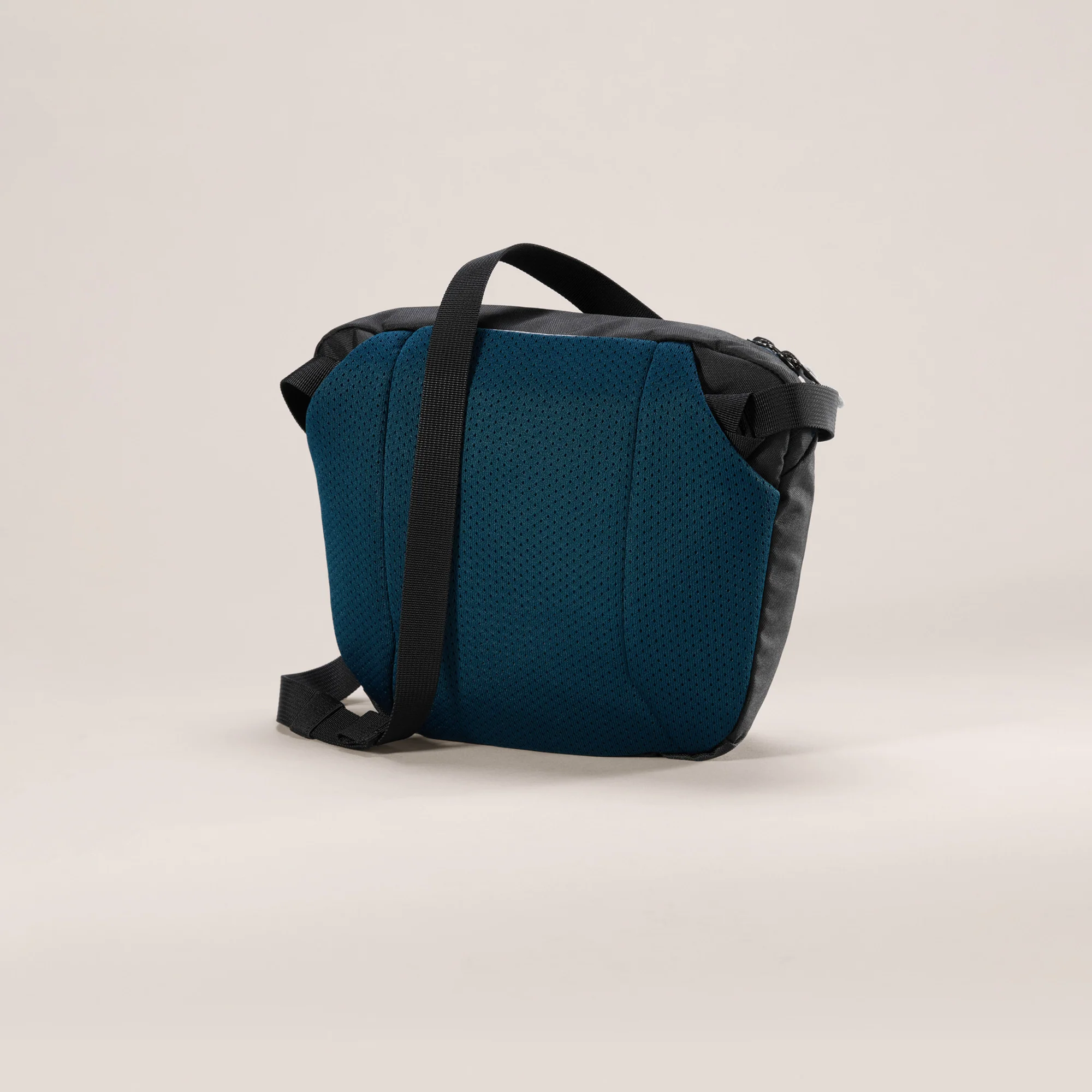 Arc'teryx Mantis 2 Waist Pack Bag - Image 3