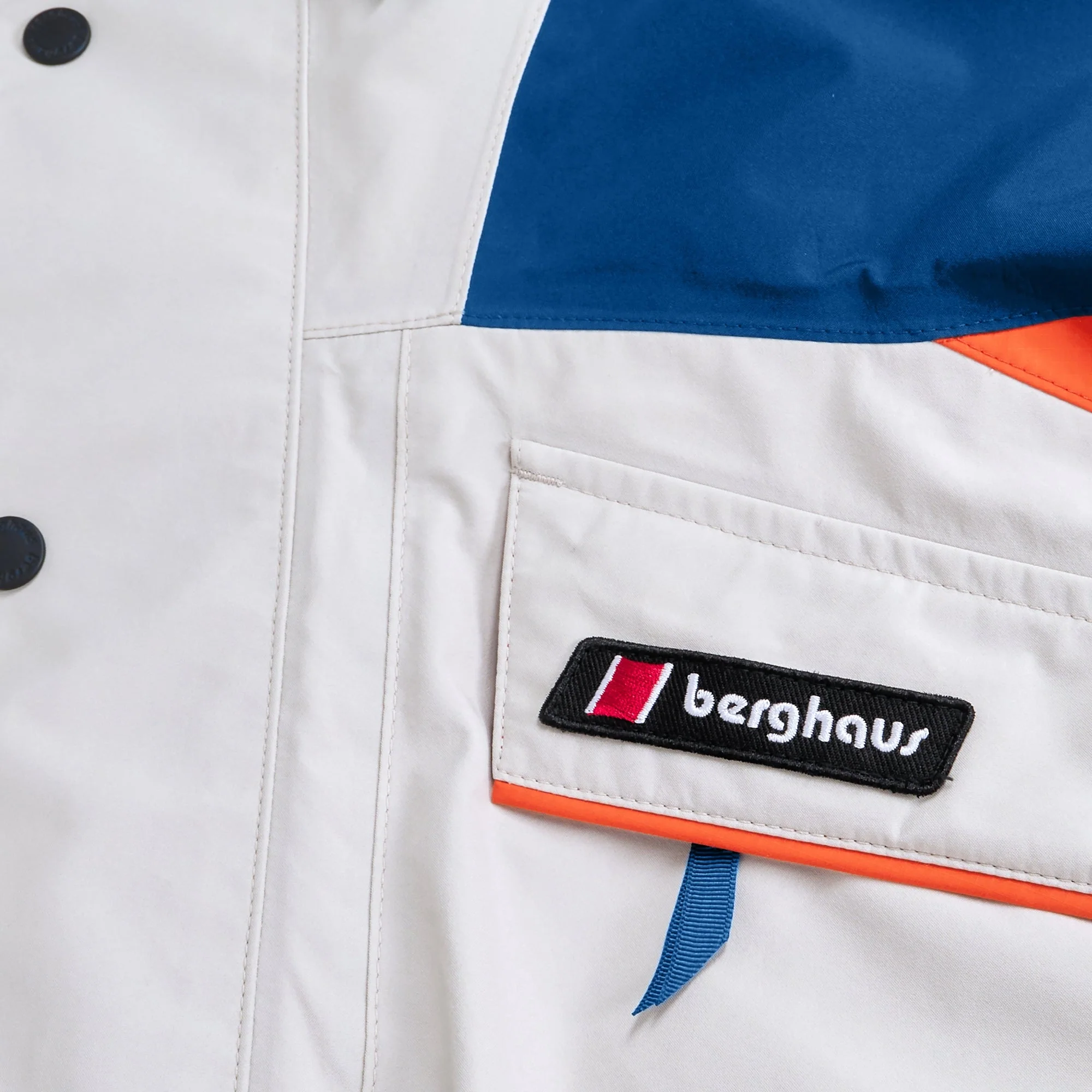 Berghaus Trango Mountain Gore-Tex Jacket - Image 4