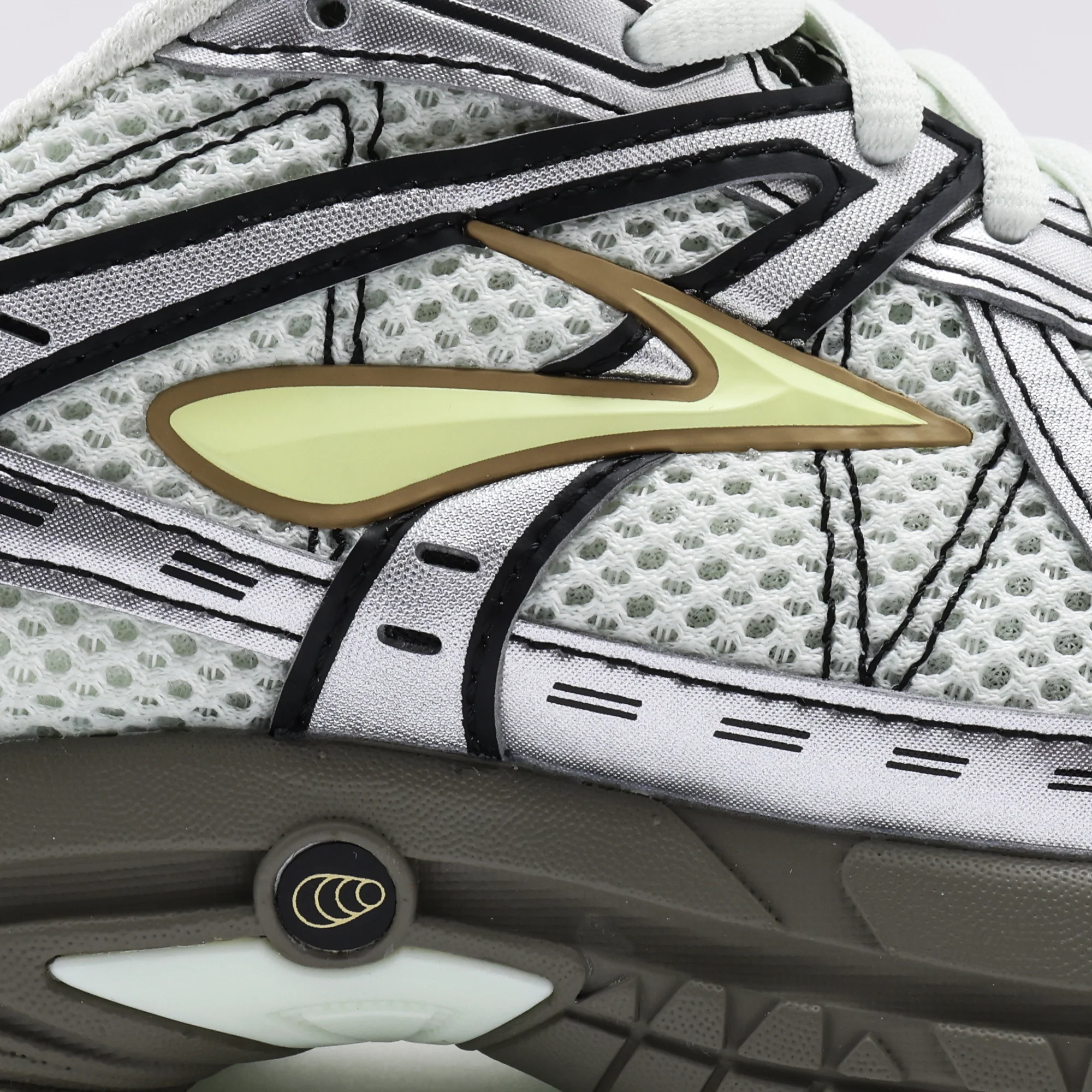 Brooks Mens Adrenaline GTS 10 Shoes - Image 4