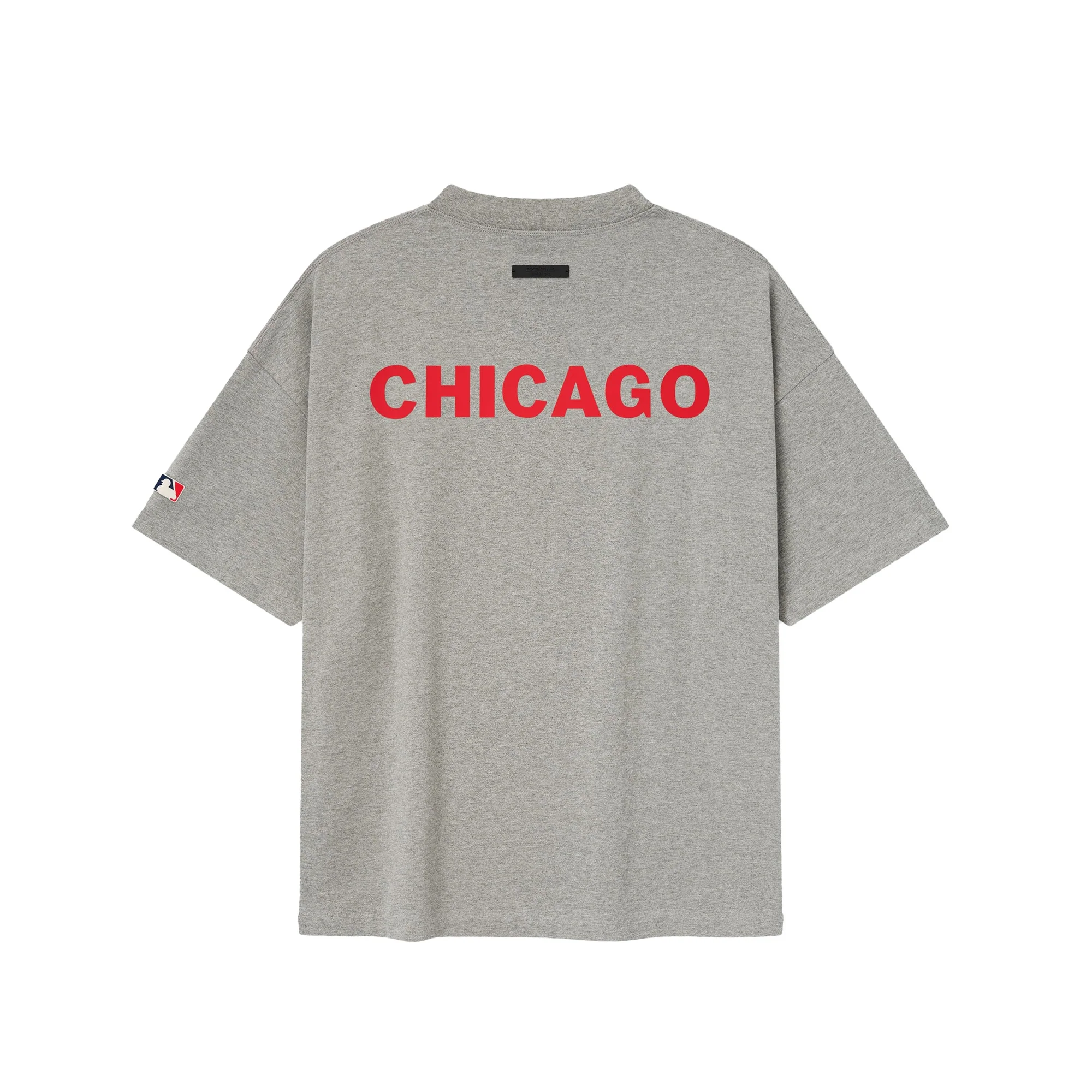 Fear of God ESSENTIALS x MLB Mens Cubs 90's Fit Tee - Image 2