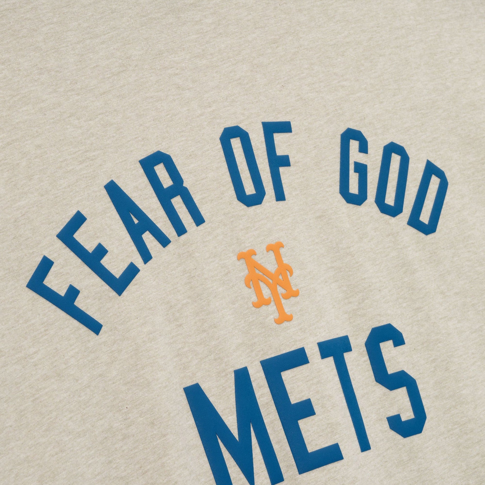 Fear of God ESSENTIALS x MLB Mens Mets 90's Fit Tee - Image 3