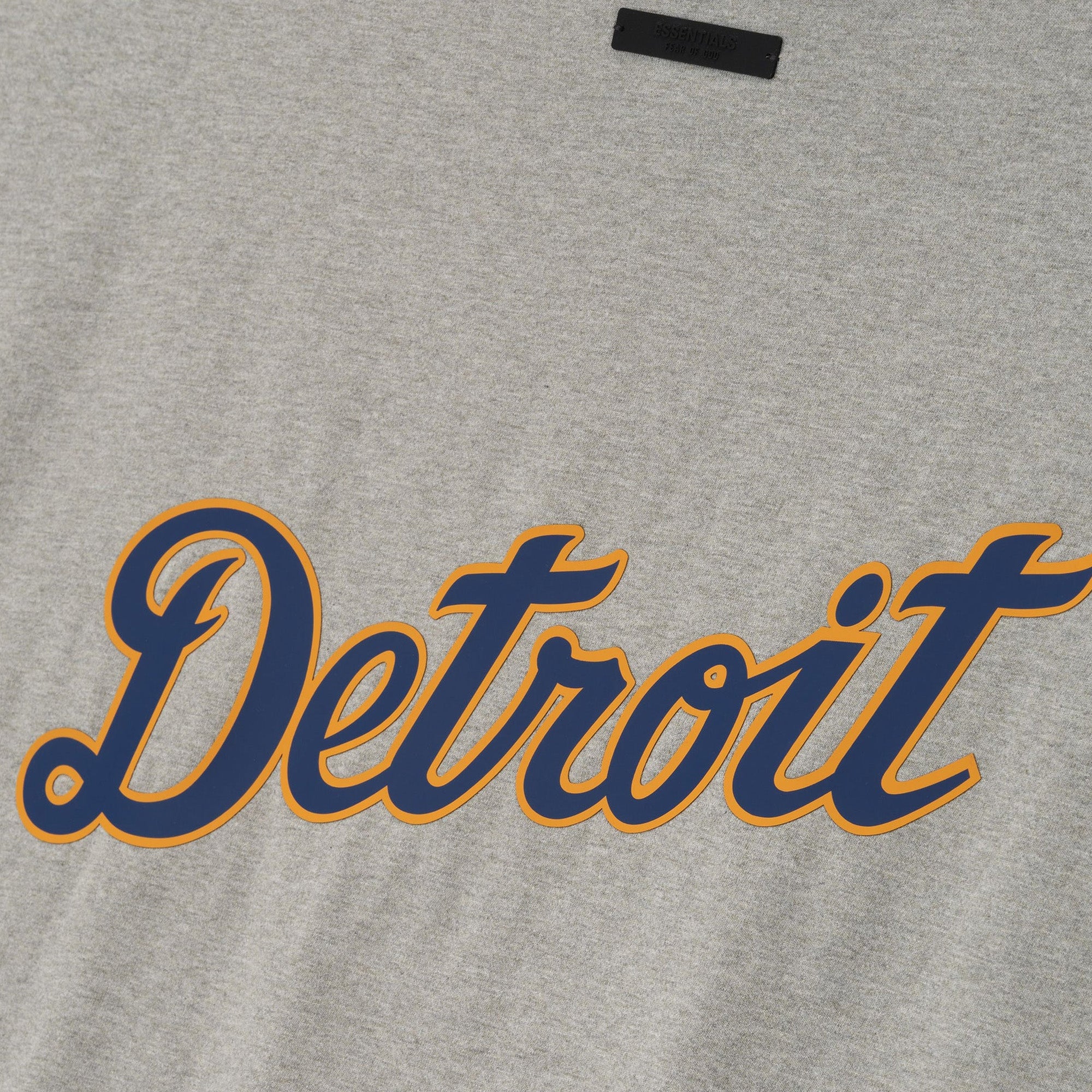 Fear of God ESSENTIALS x MLB Mens Tigers 90's Fit Tee - Image 4