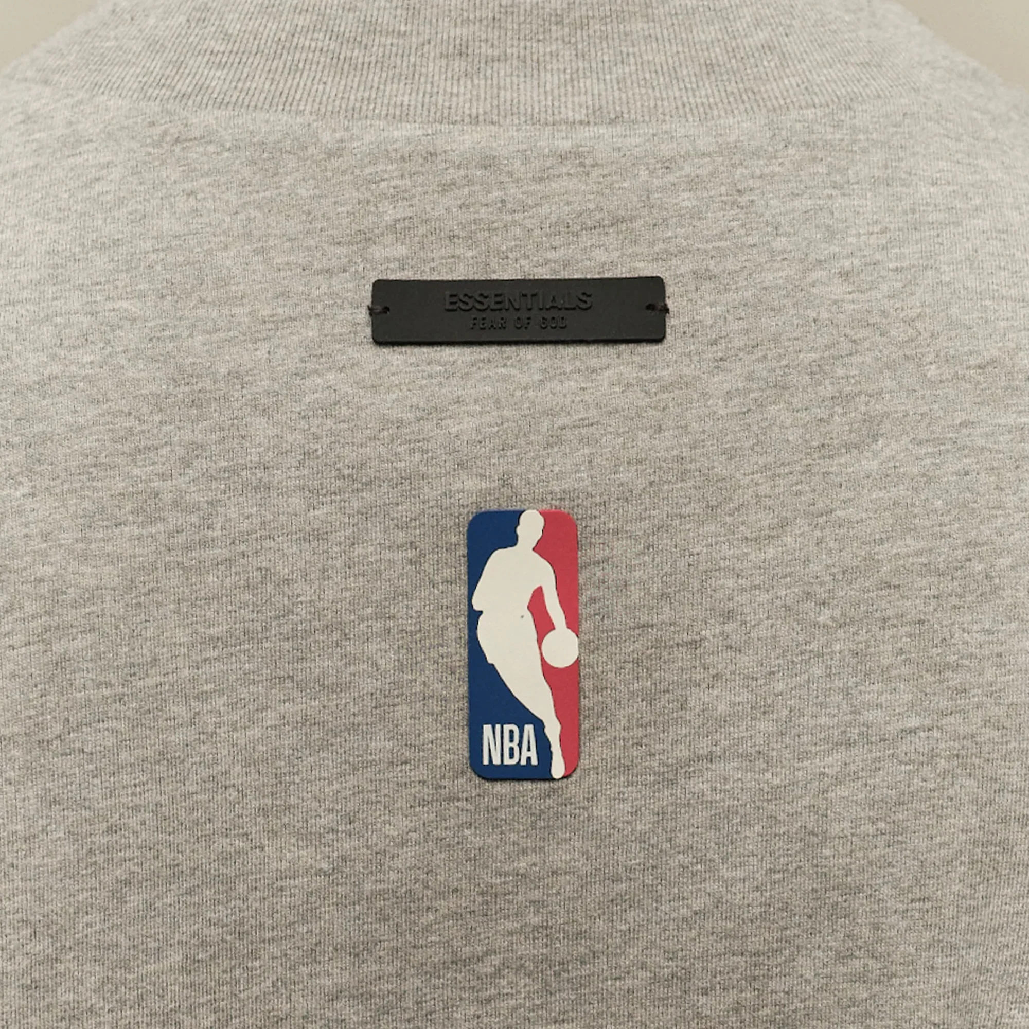 Fear of God ESSENTIALS x NBA Mens Chicago Bulls Tee - Image 2