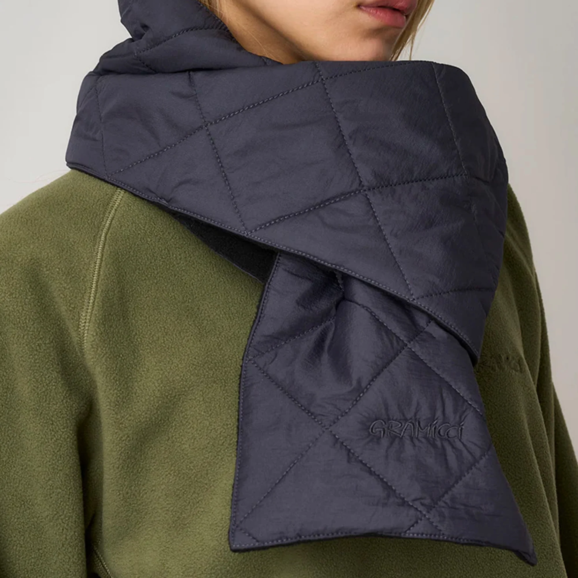 Gramicci Thermal Insulation Quilted Scarf - Image 2