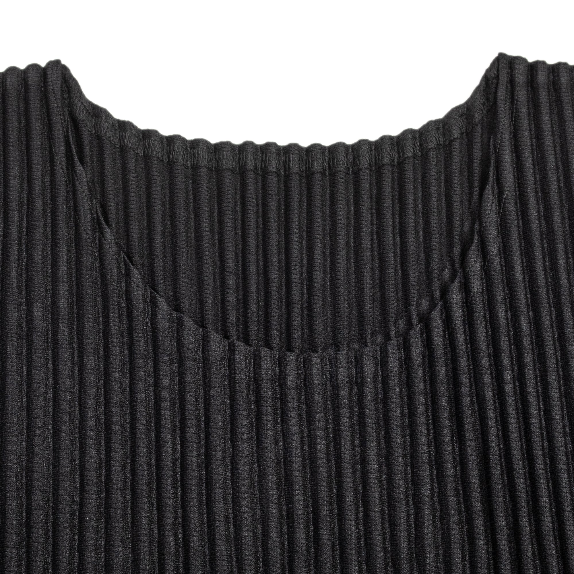 Homme Plissé Issey Miyake Mens Basics Tee - Image 2