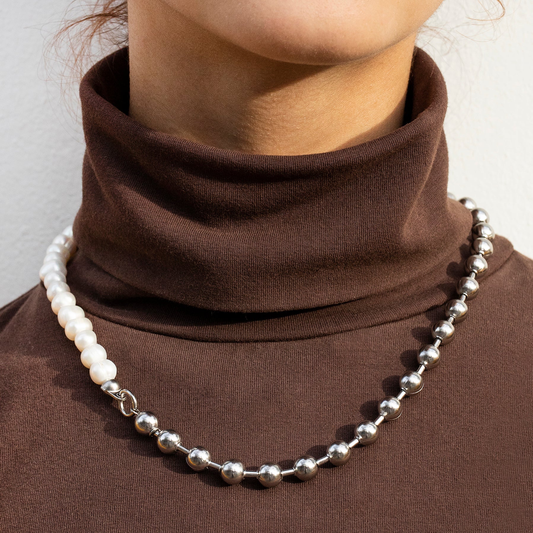 In Gold We Trust Paris USB-C Necklace (Palladium) - Image 3