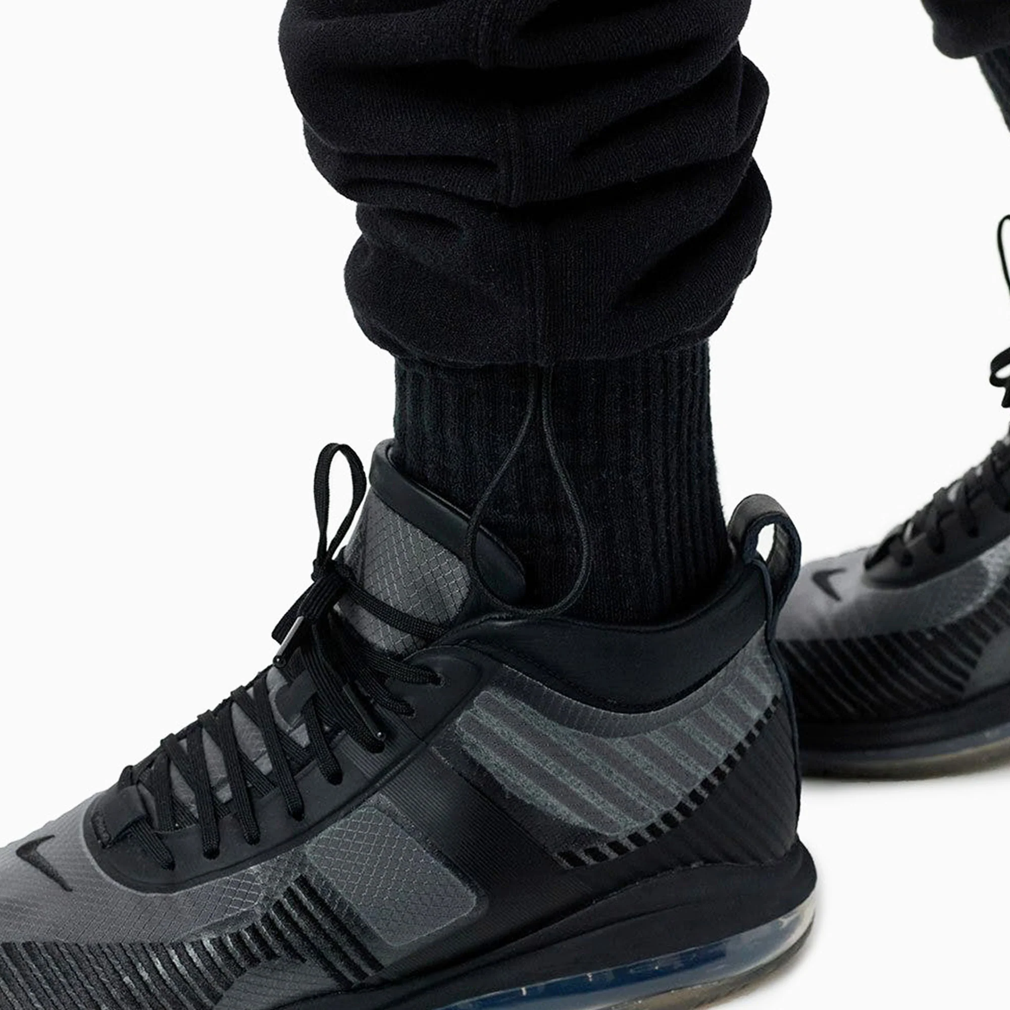 John Elliott Sochi Sweatpants in Black - Image 4