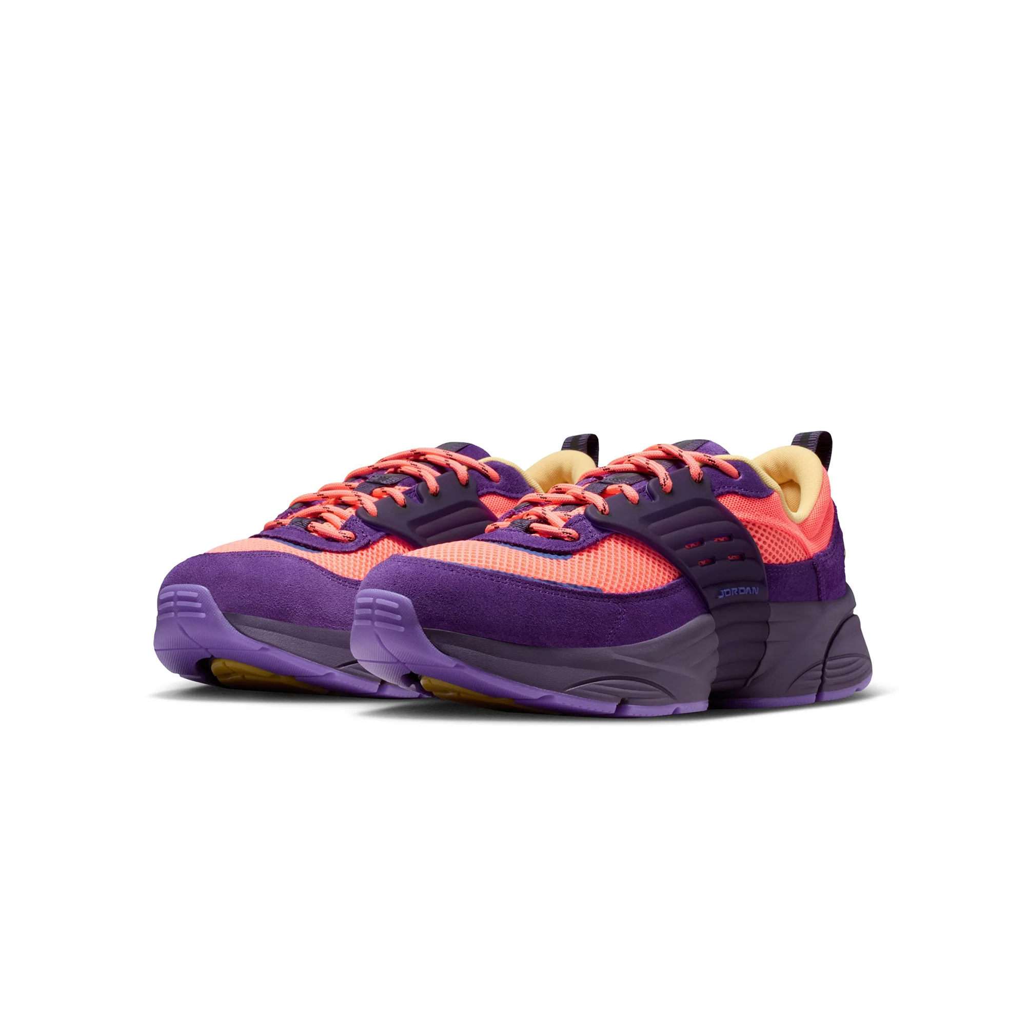 Jordan Mens Trunner O/S SP Shoes - Image 2