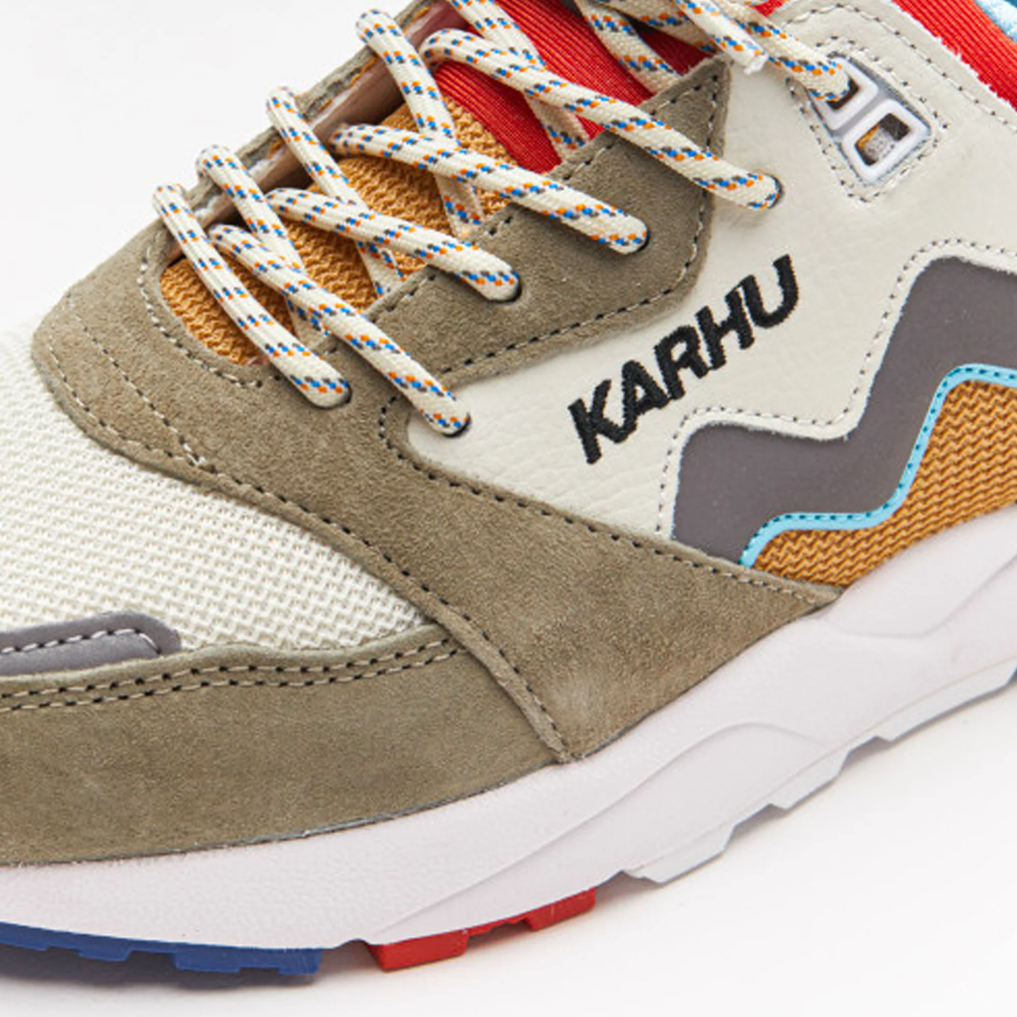Karhu Mens Aria 95 Shoes - Image 4
