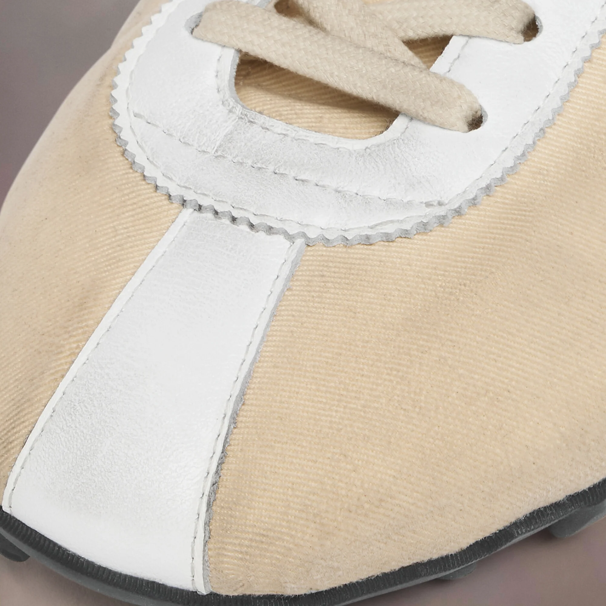 Maison Margiela Womens Sprinter Low Top Shoes - Image 4