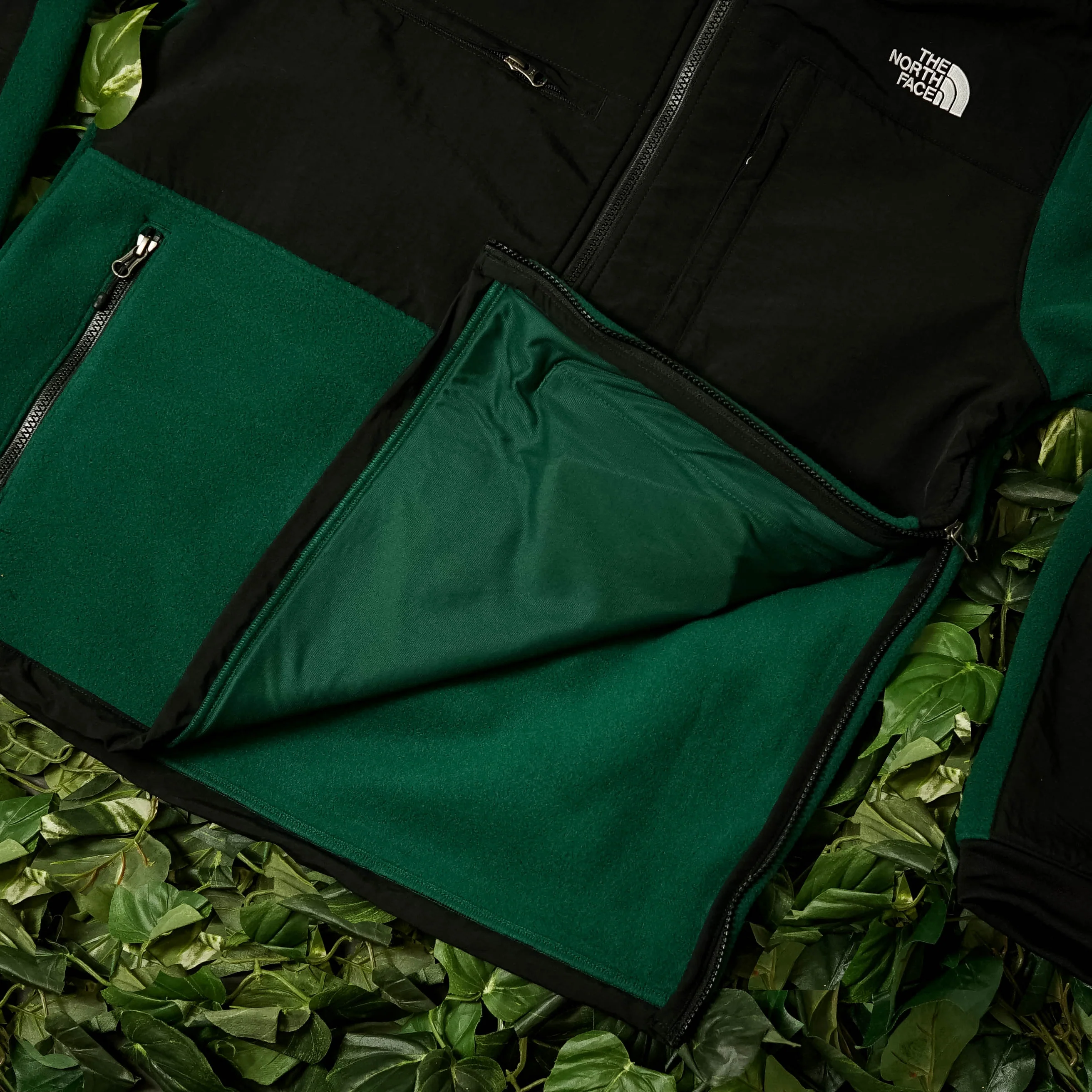 The North Face Mens Denali Anorak Jacket - Image 2