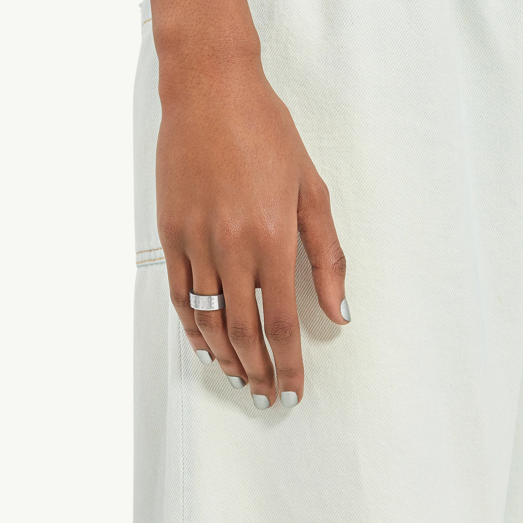 MM6 Maison Margiela Minimal Logo 8mm Ring - Image 2