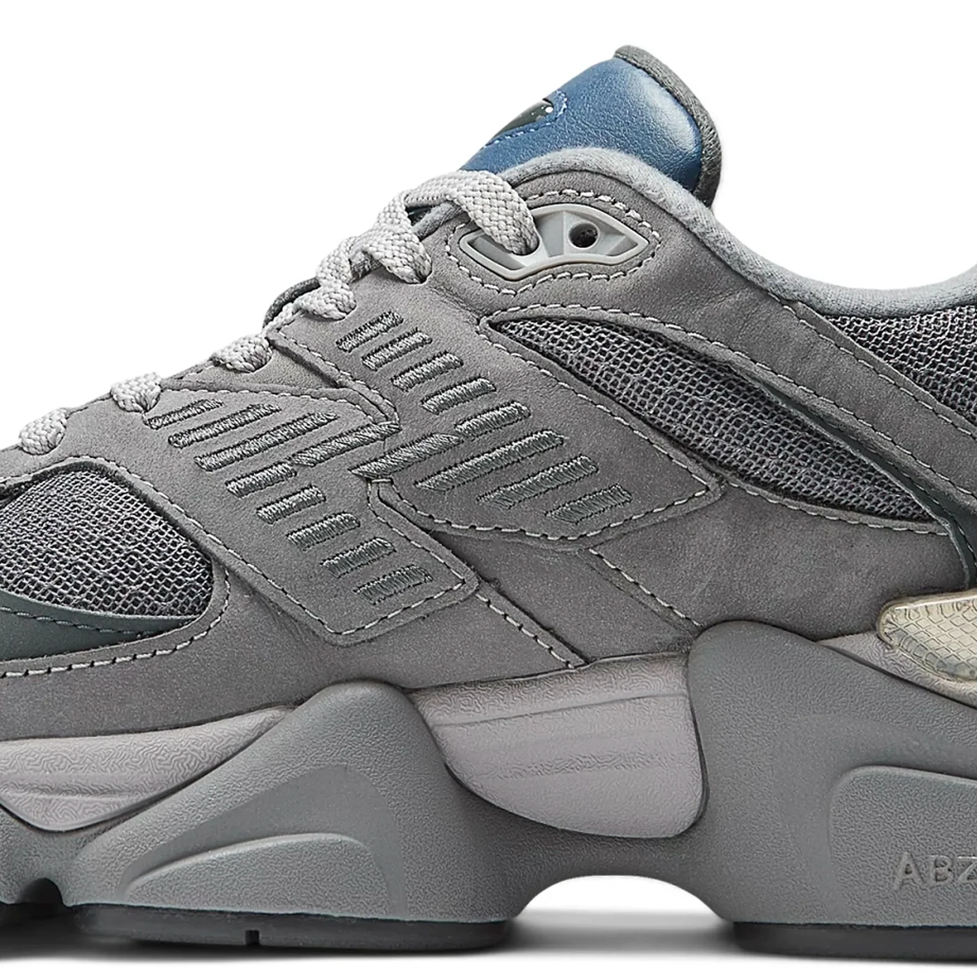 New Balance 9060 Shoes - Image 4