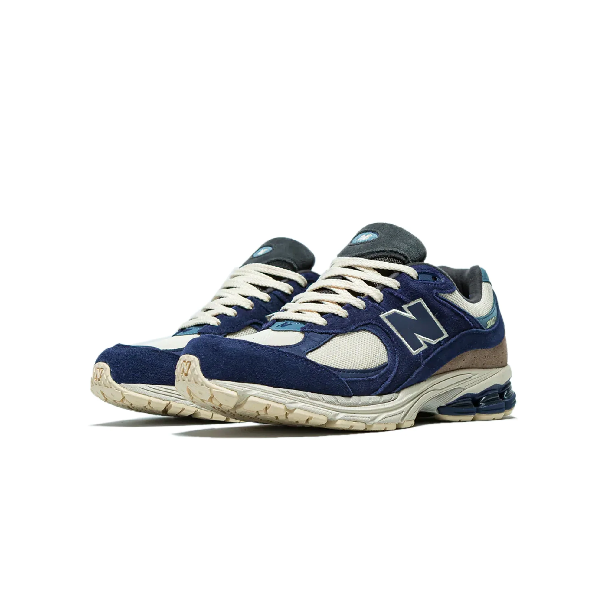New Balance Mens 2002R Shoes - Image 2