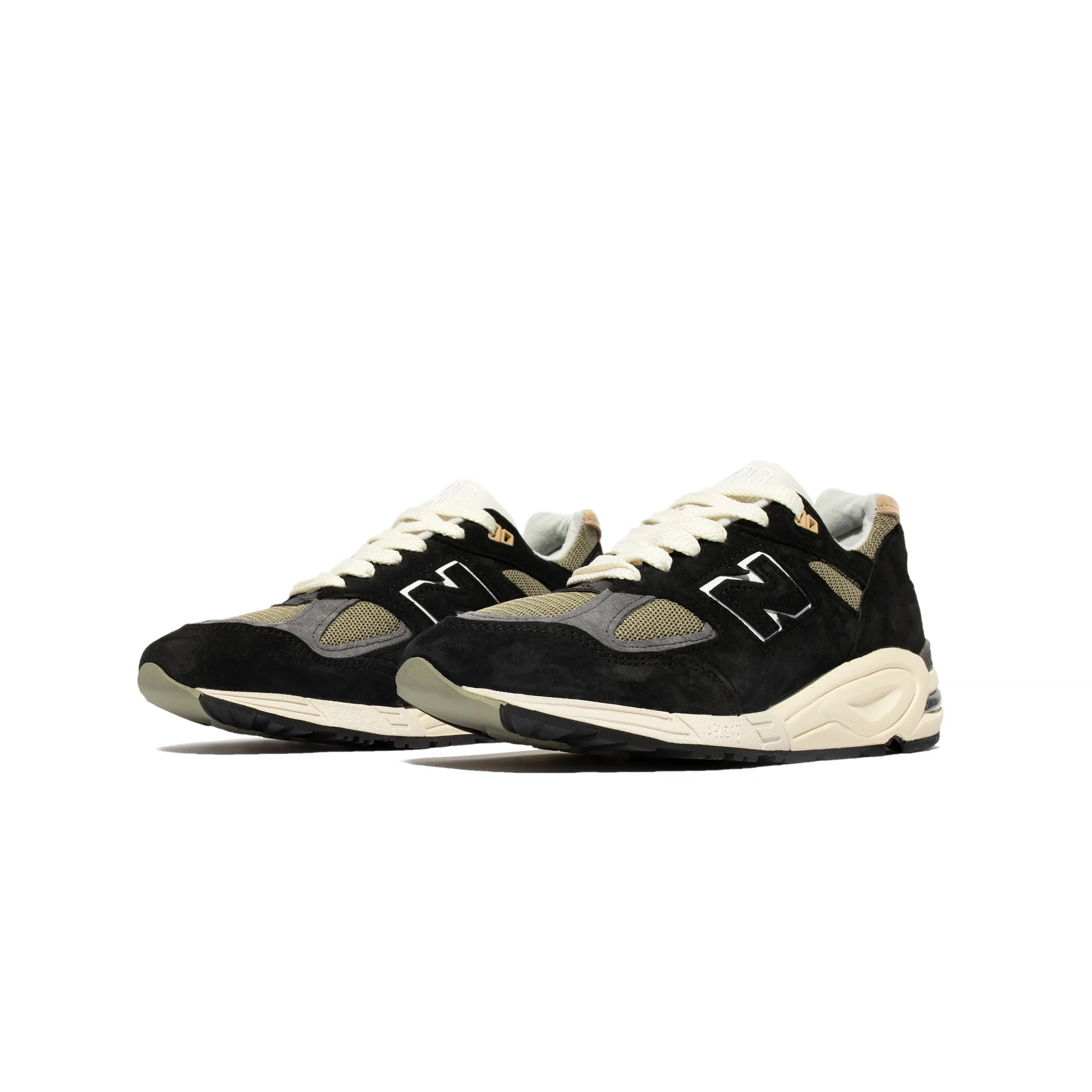New Balance Made in USA 990v2 Shoes - Image 2