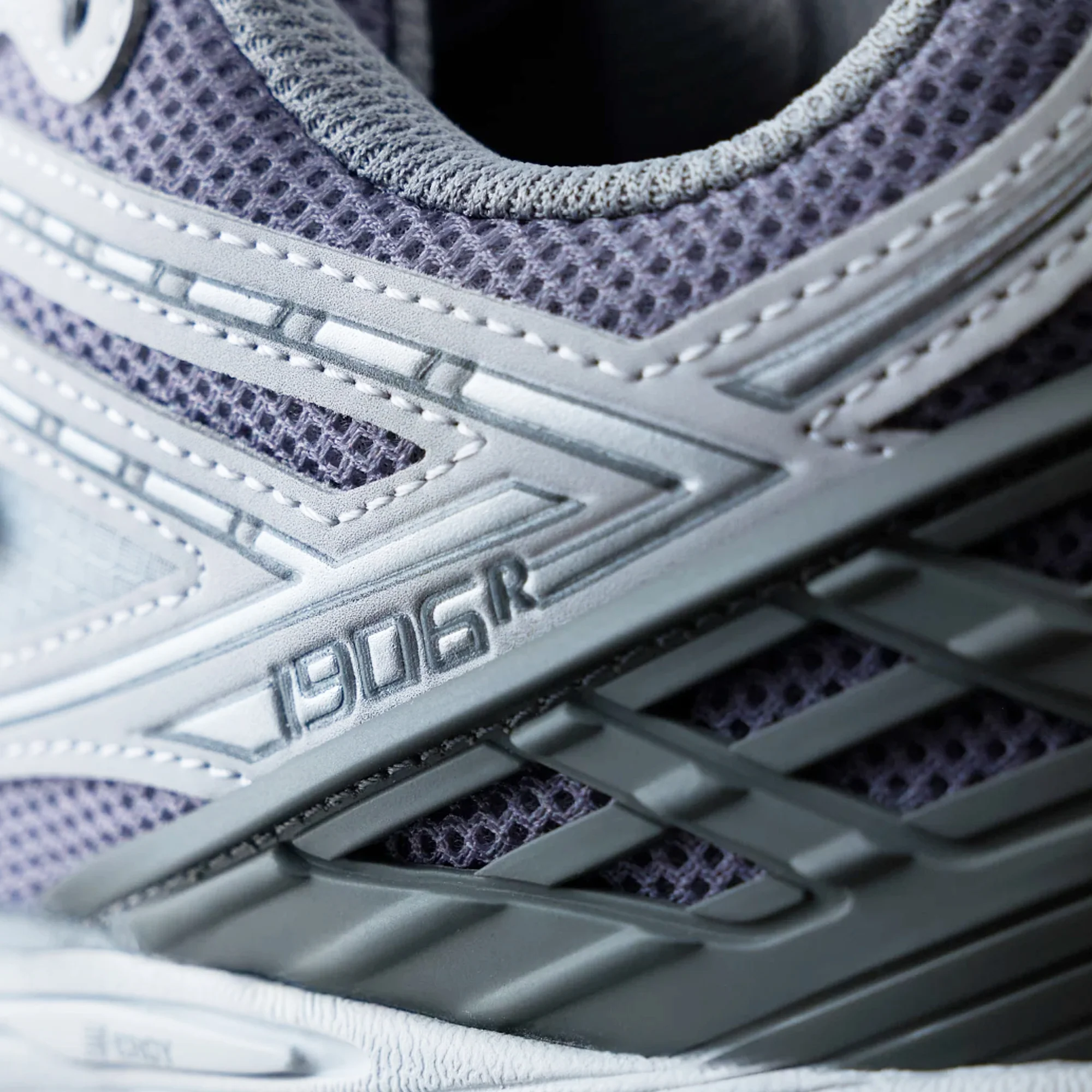 New Balance Mens 1906R Shoes - Image 4