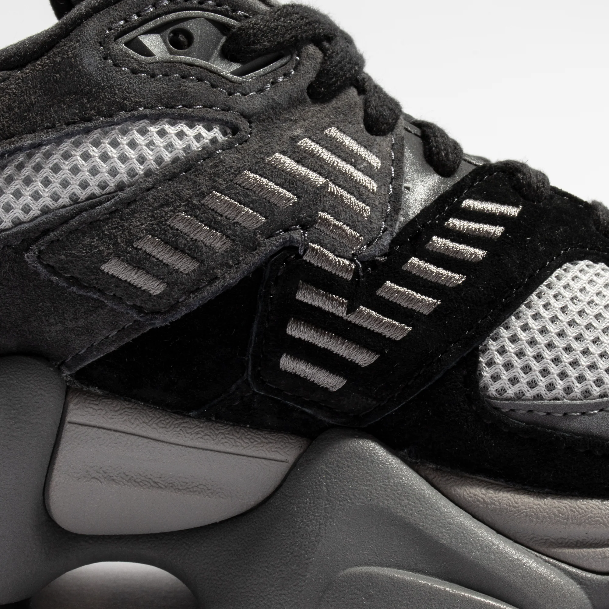 New Balance Mens 9060 Shoes - Image 4