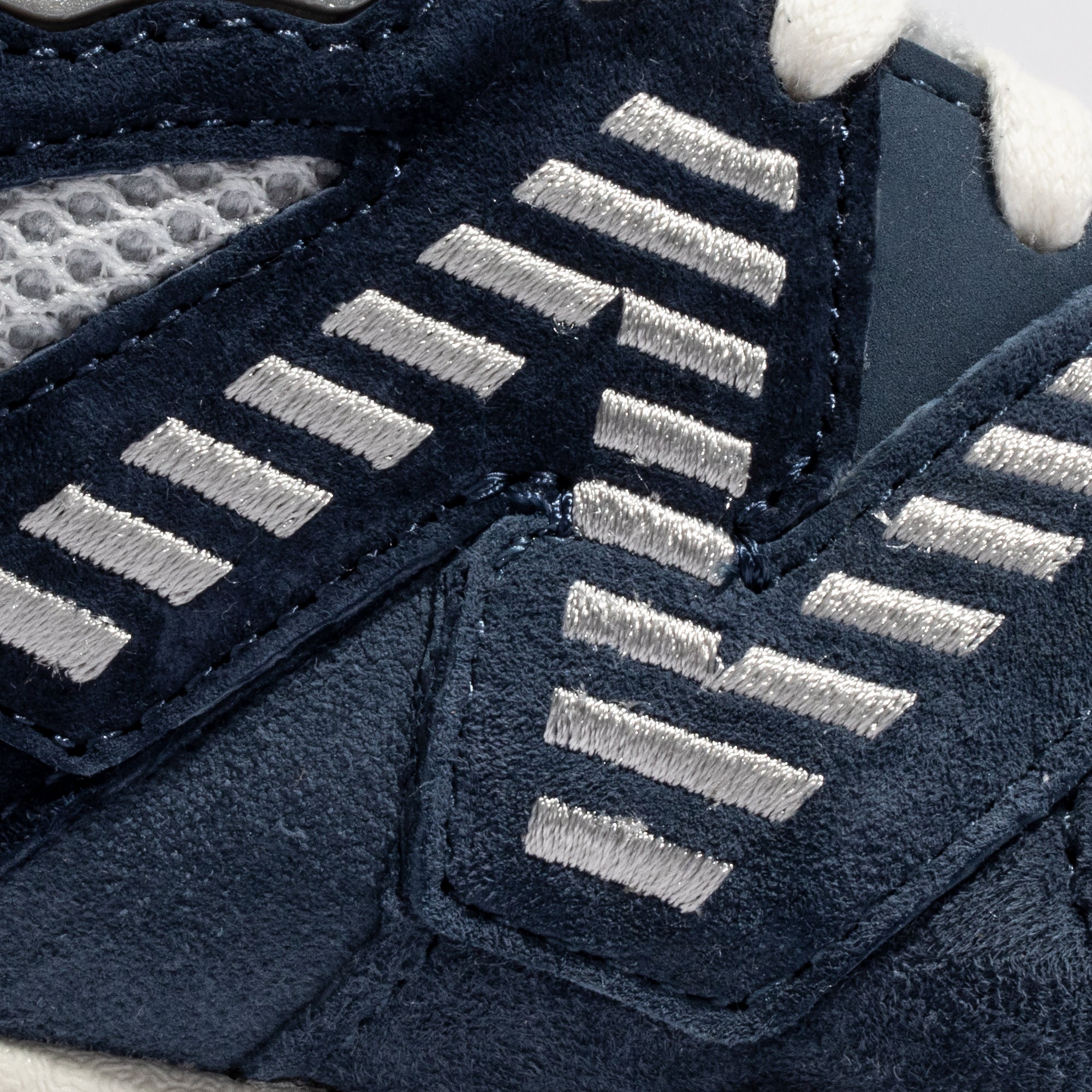 New Balance Mens 9060 Shoes - Image 4
