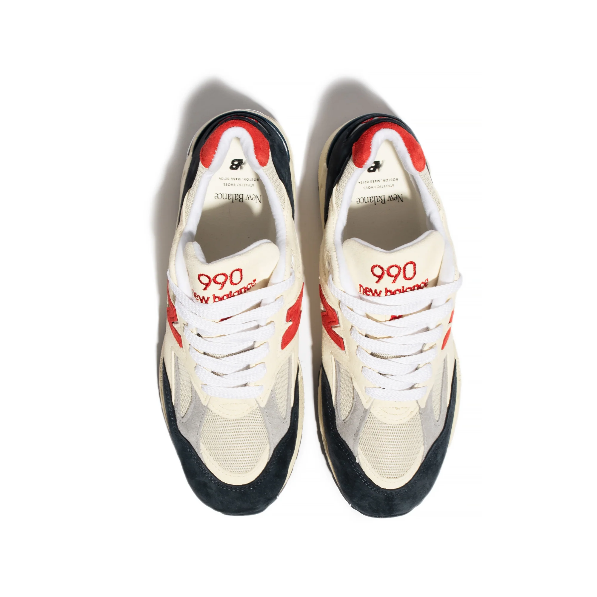 New Balance Mens MADE in USA 990v2 Shoes - Image 2
