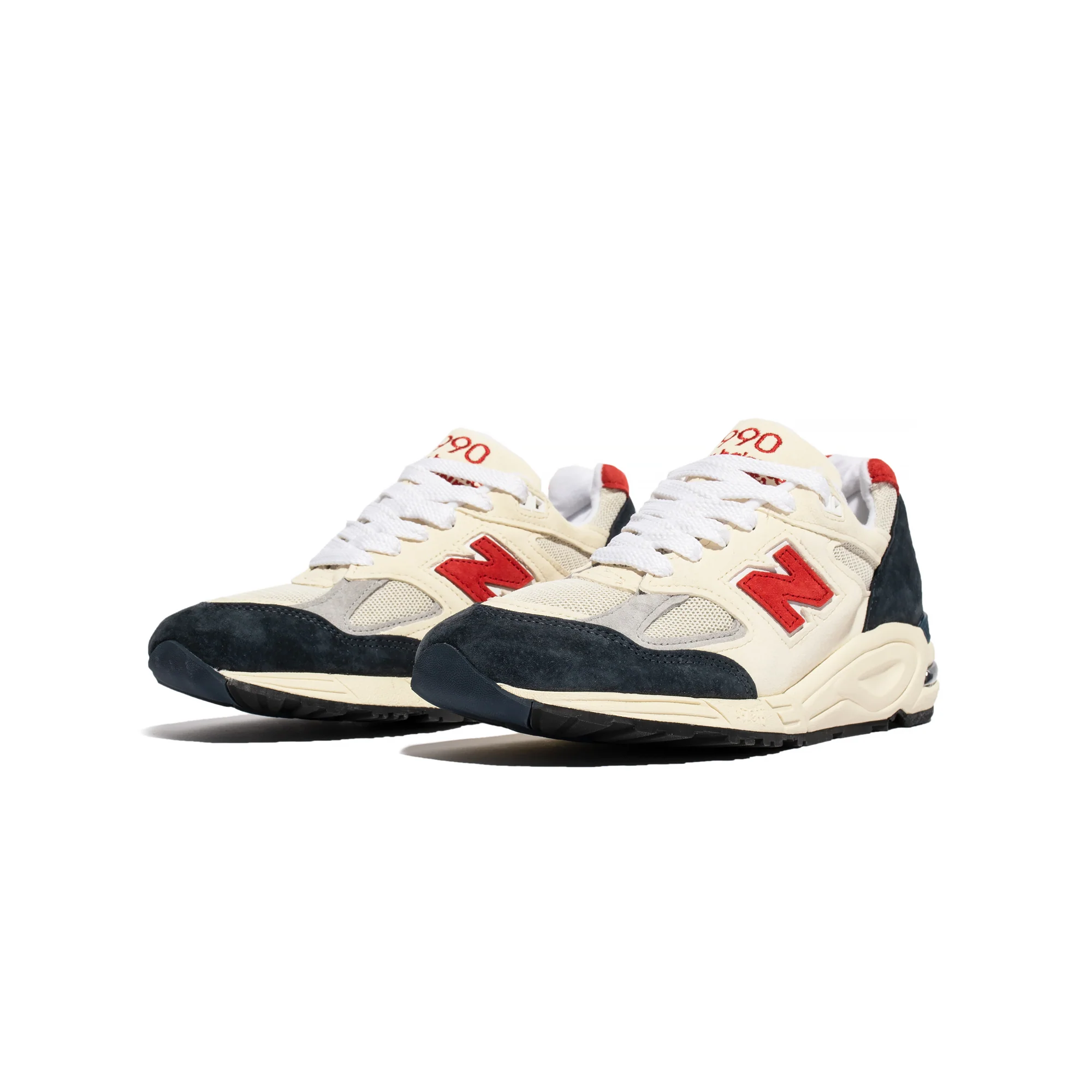 New Balance Mens MADE in USA 990v2 Shoes - Image 3
