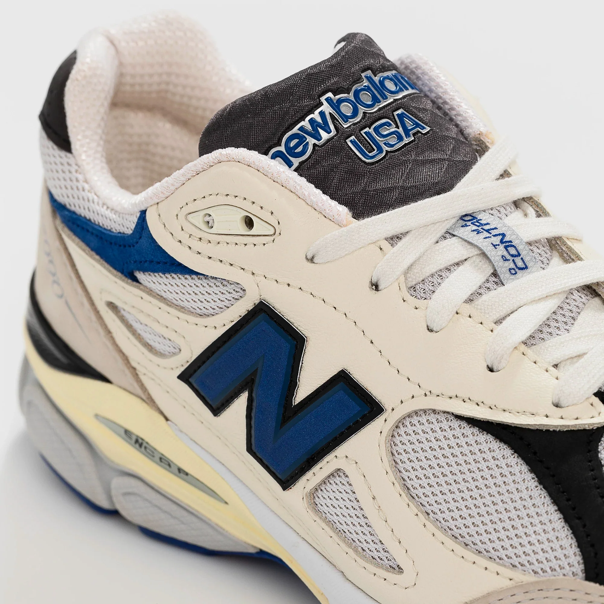New Balance Mens Made in USA 990v3 Shoes - Image 4