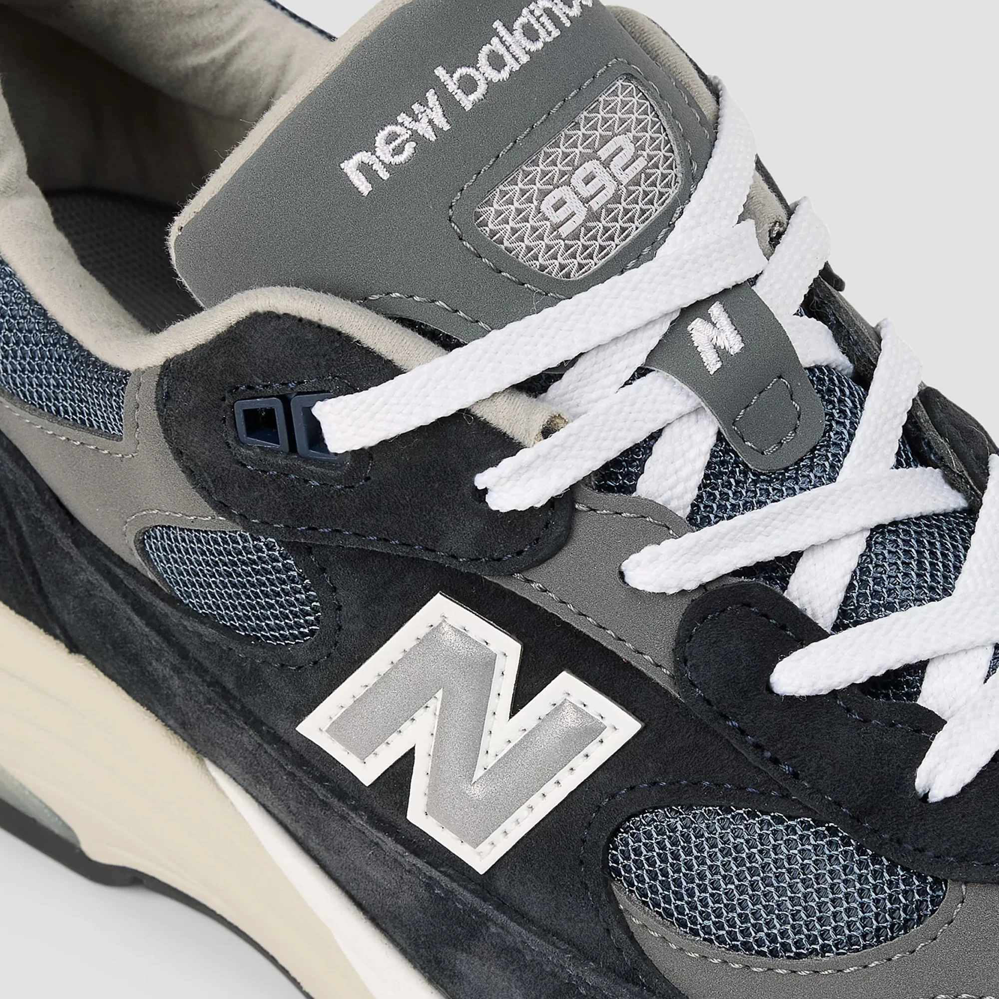 New Balance Mens Made In USA 992 Shoes - Image 4