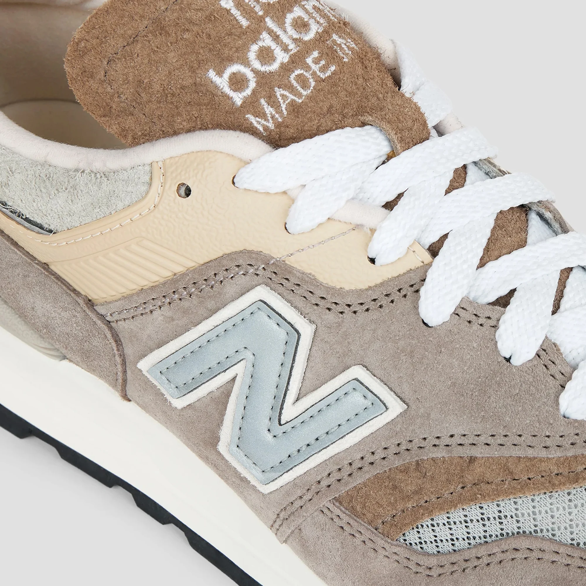 New Balance Mens Made in USA 997 Shoes - Image 4