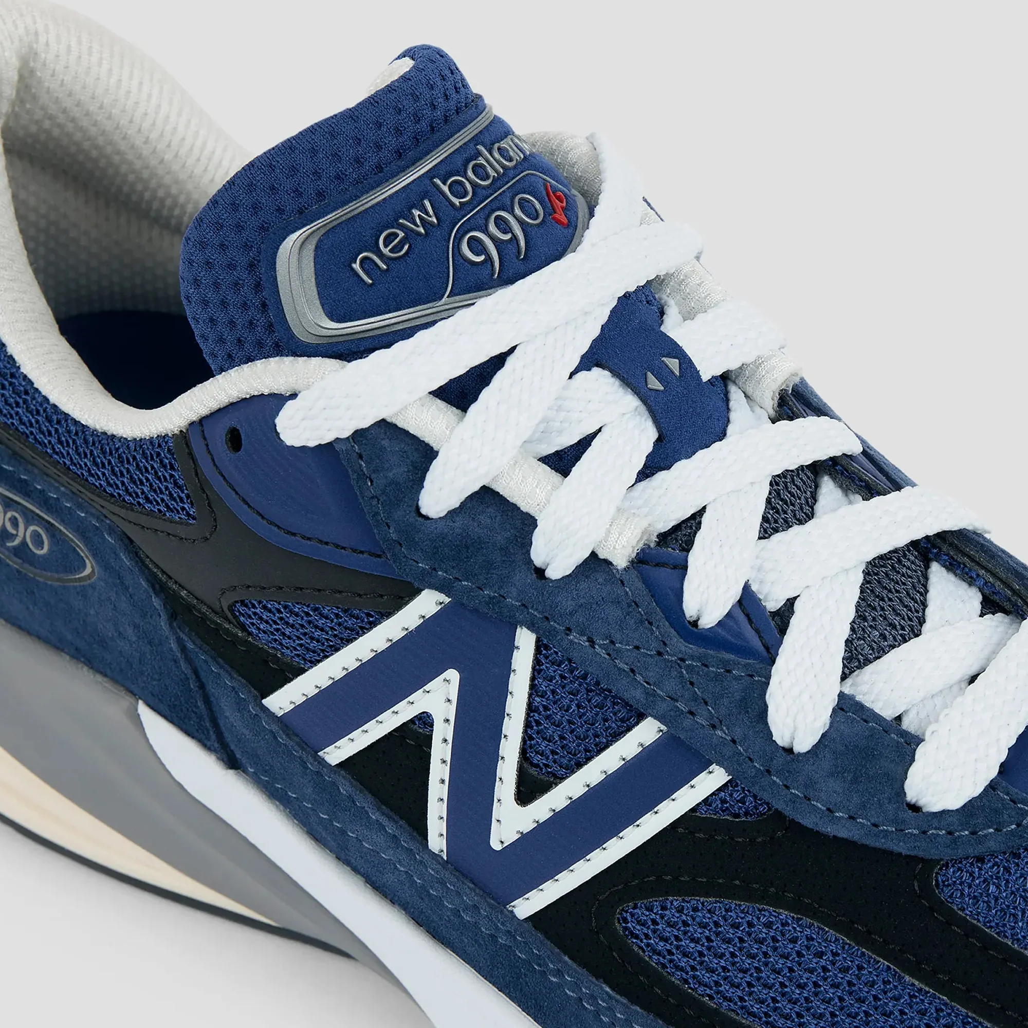 New Balance Mens Made in USA 990v6 Shoes - Image 4