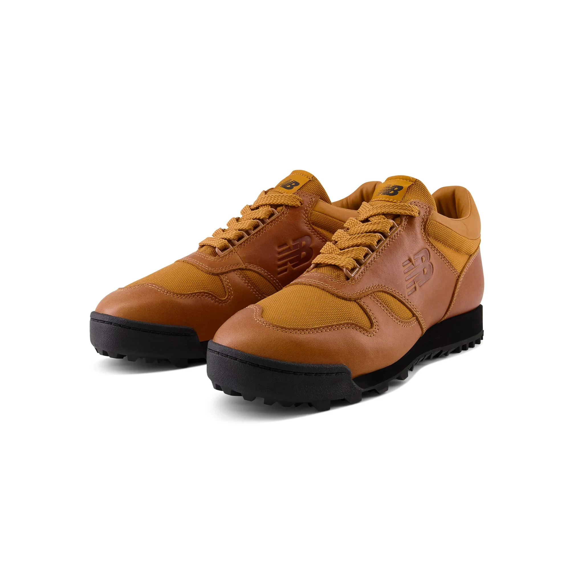 New Balance Mens Rainier Low Shoes - Image 2