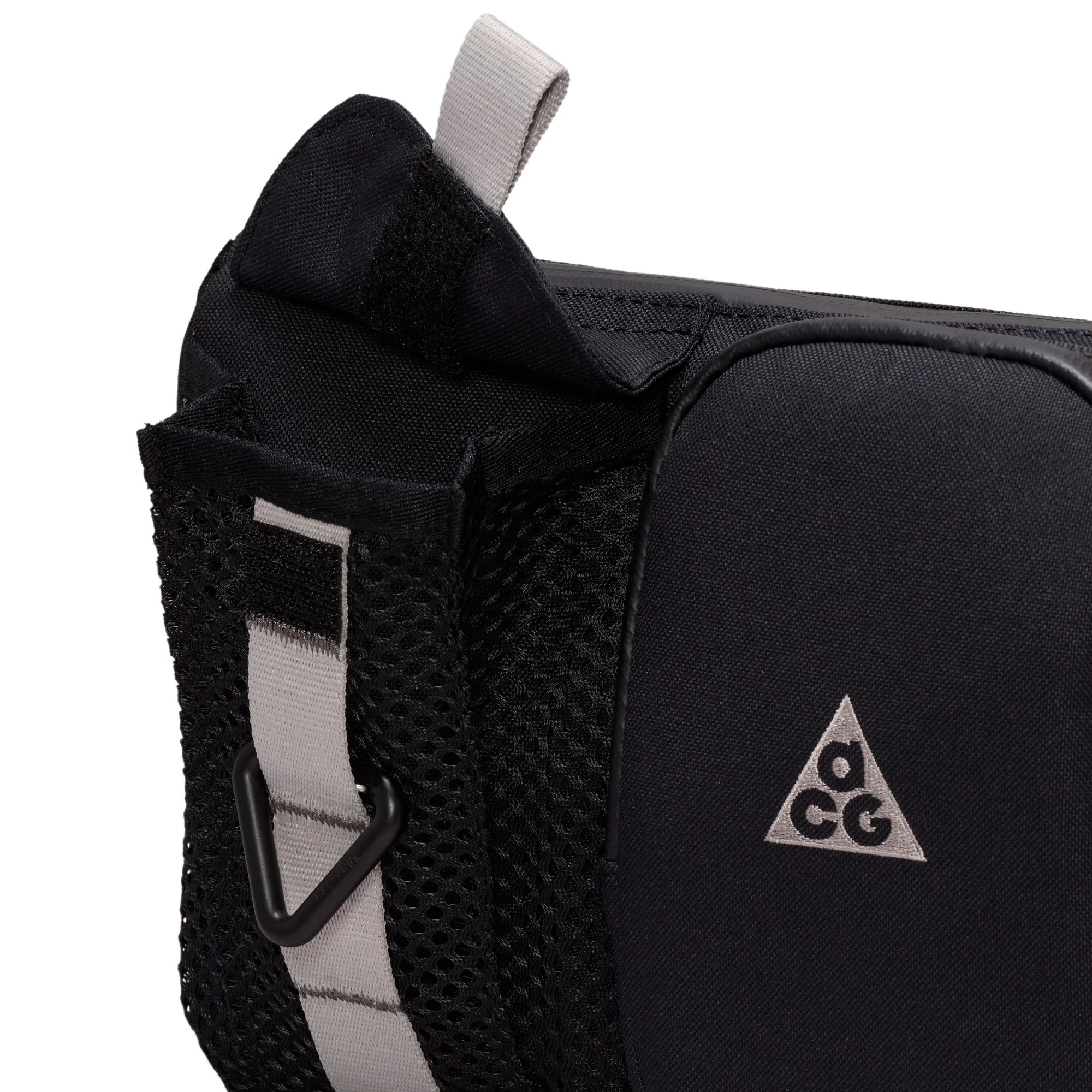 Nike ACG "Daymax" Crossbody Bag - Image 3