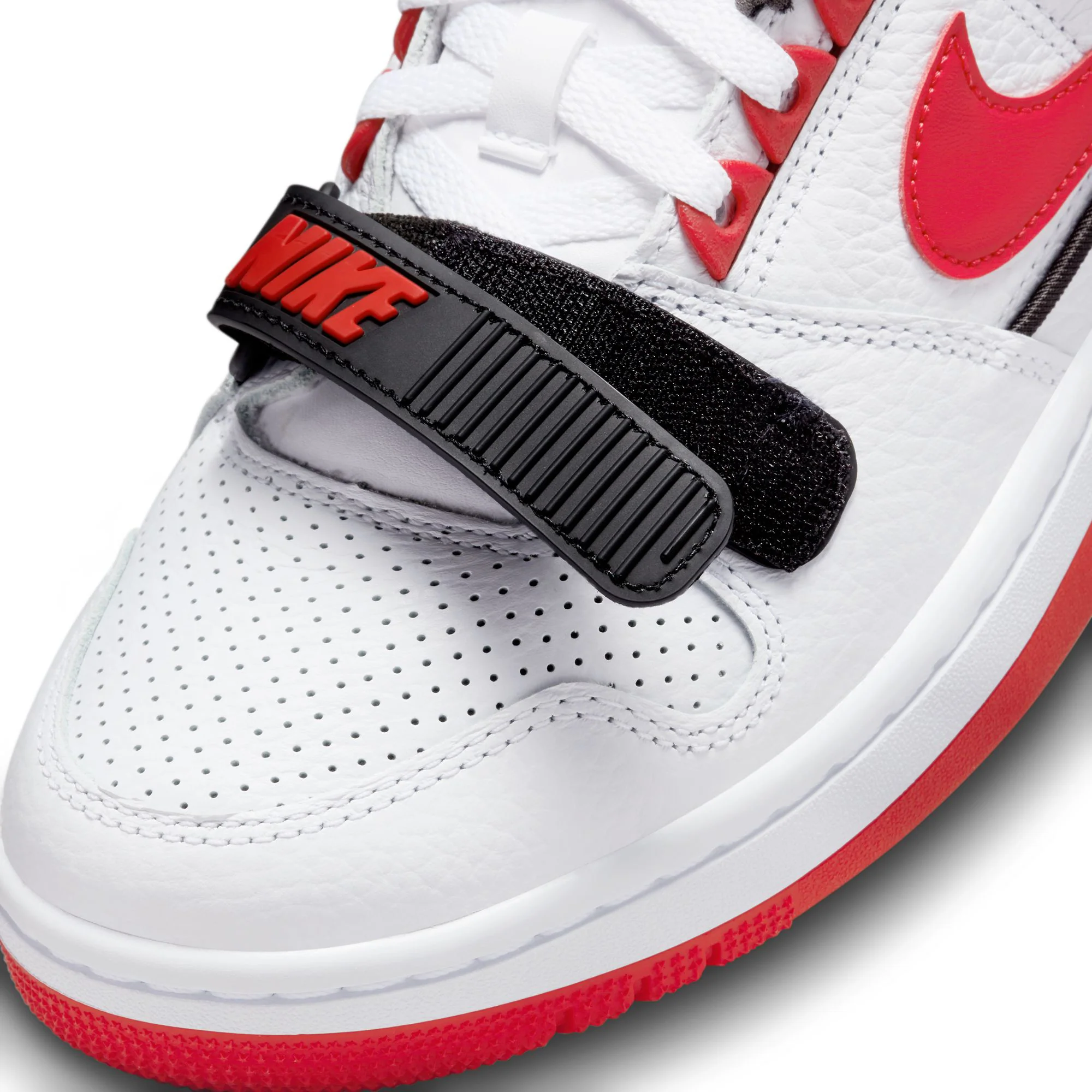 Nike Mens Air Alpha Force 88 Shoes - Image 4
