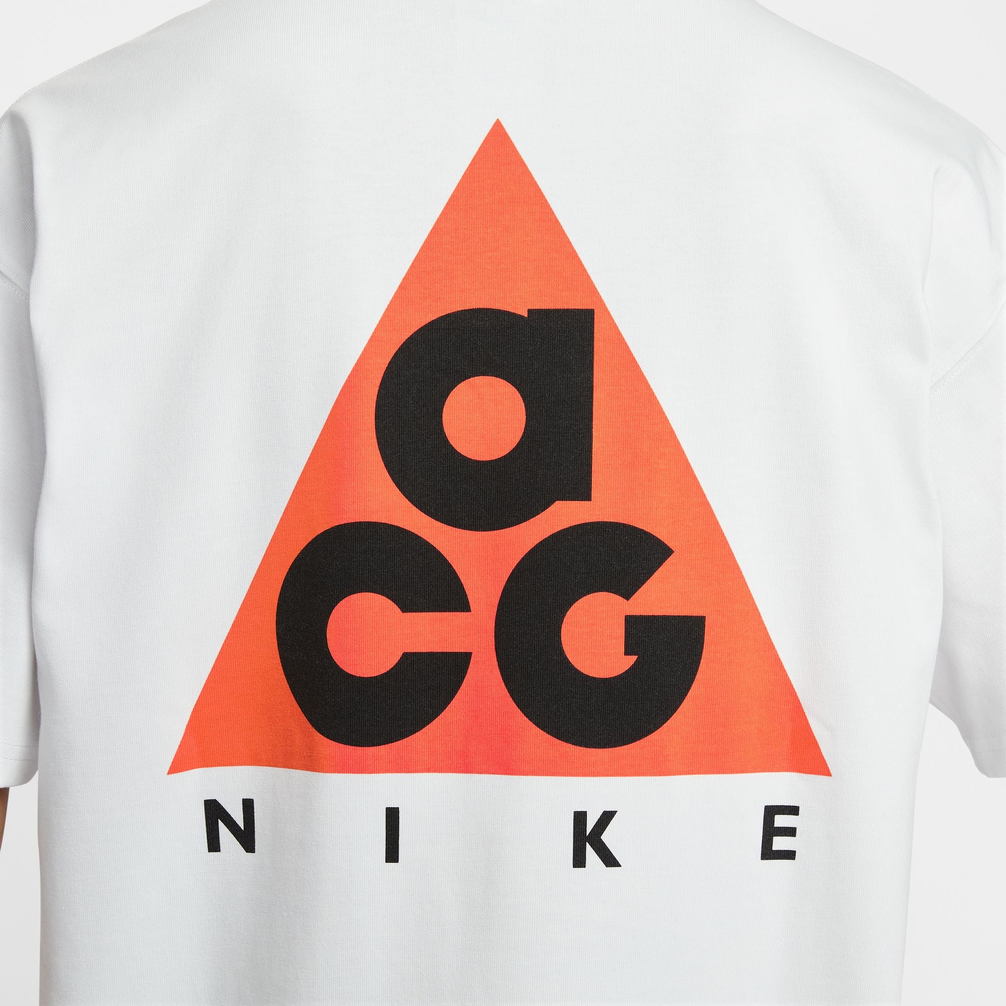 Nike ACG Mens Dri-Fit Tee - Image 4