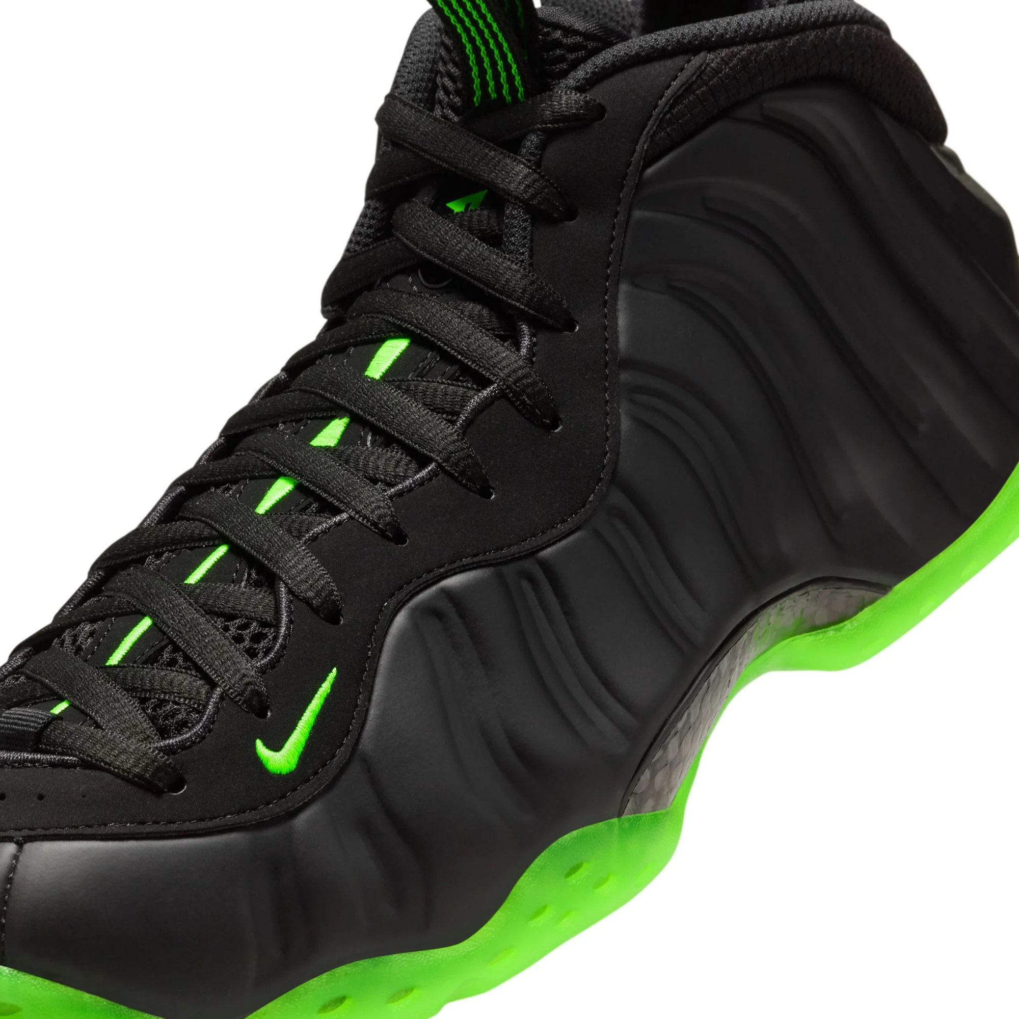 Nike Mens Air Foamposite One Shoes - Image 4