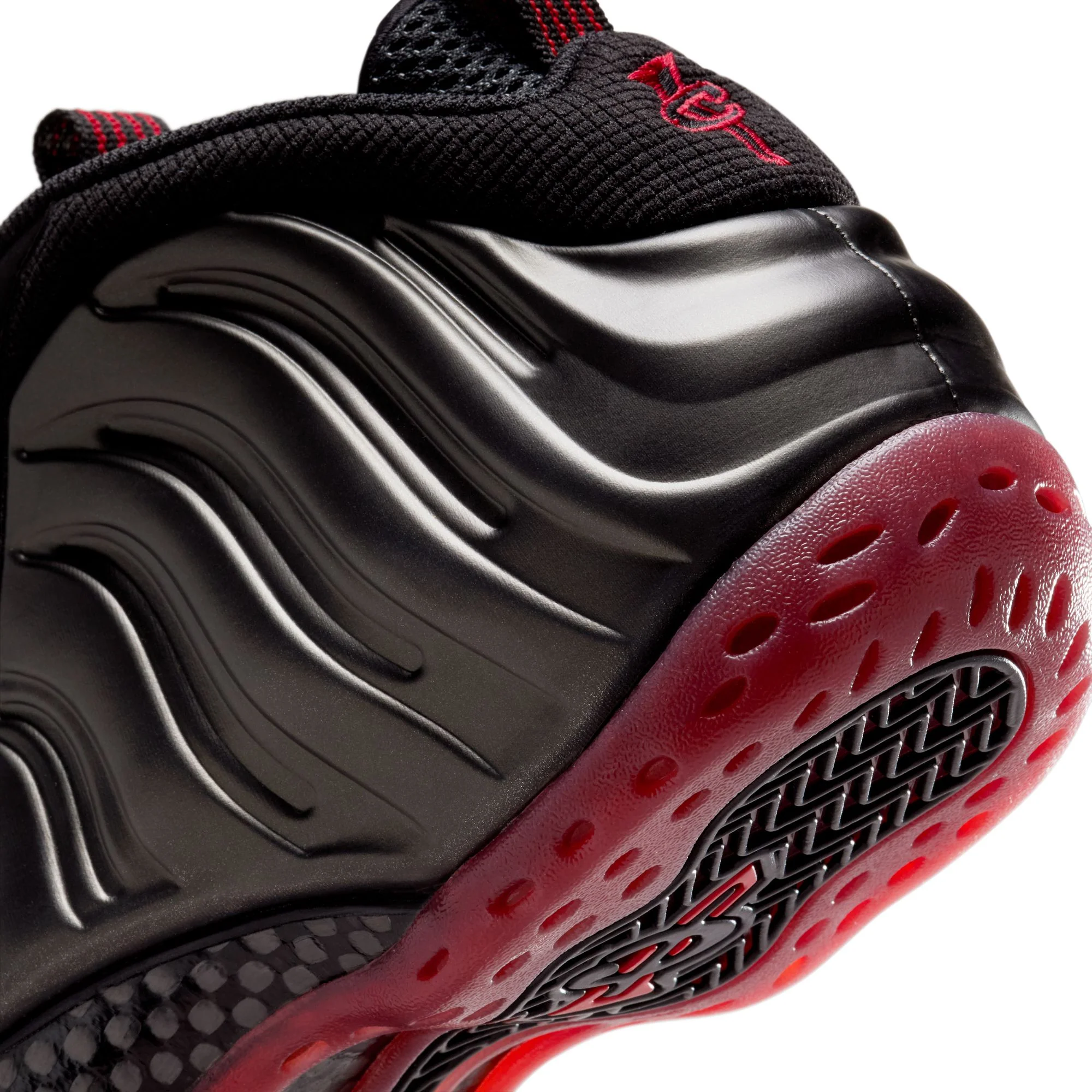 Nike Mens Air Foamposite One Shoes - Image 4