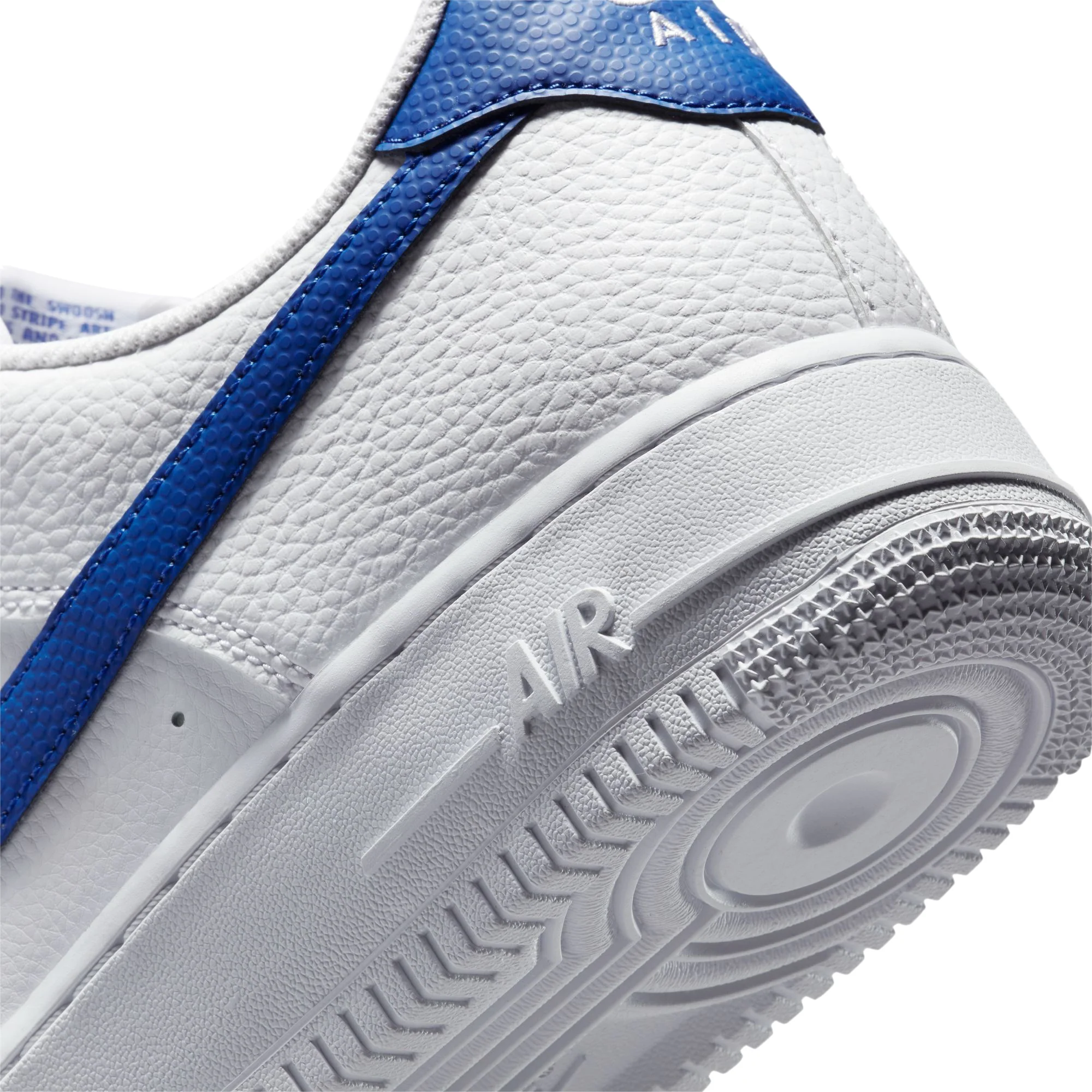 Nike Mens Air Force 1 '07 Shoes - Image 4