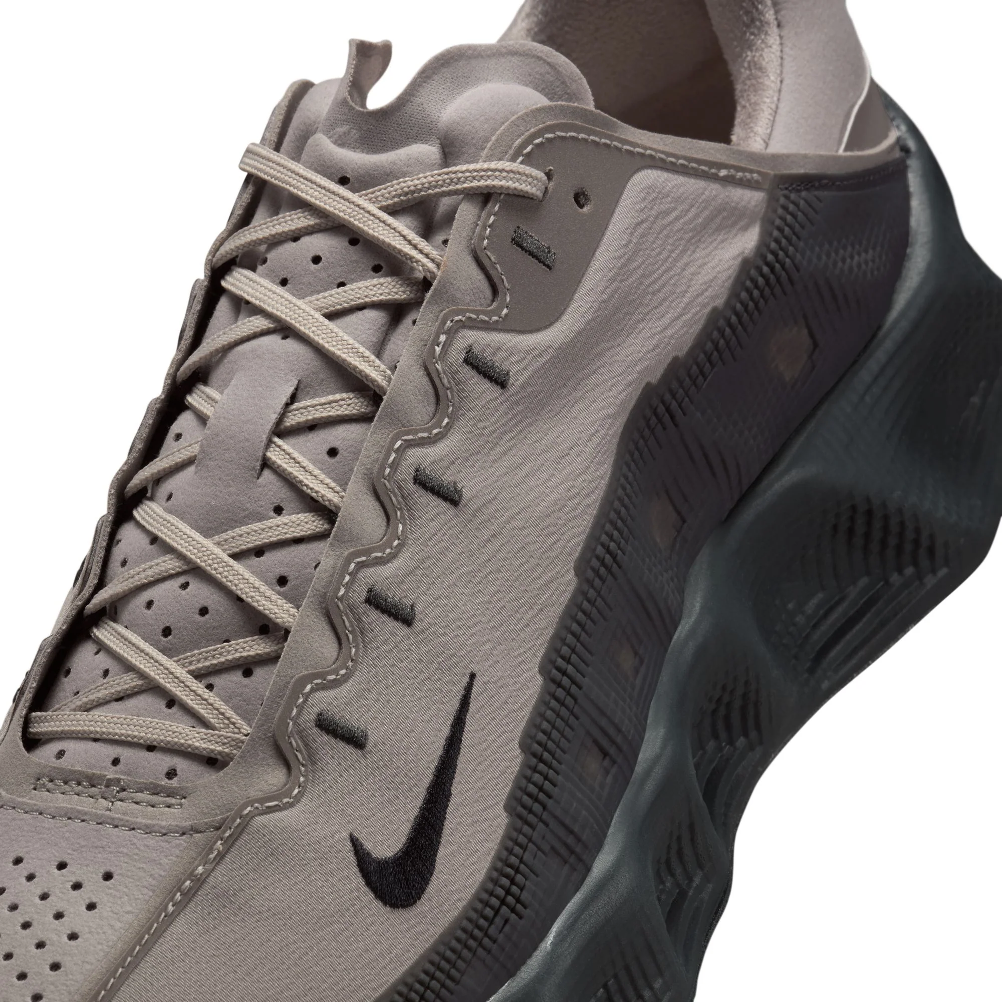 Nike Mens Ava Rover Shoes - Image 4