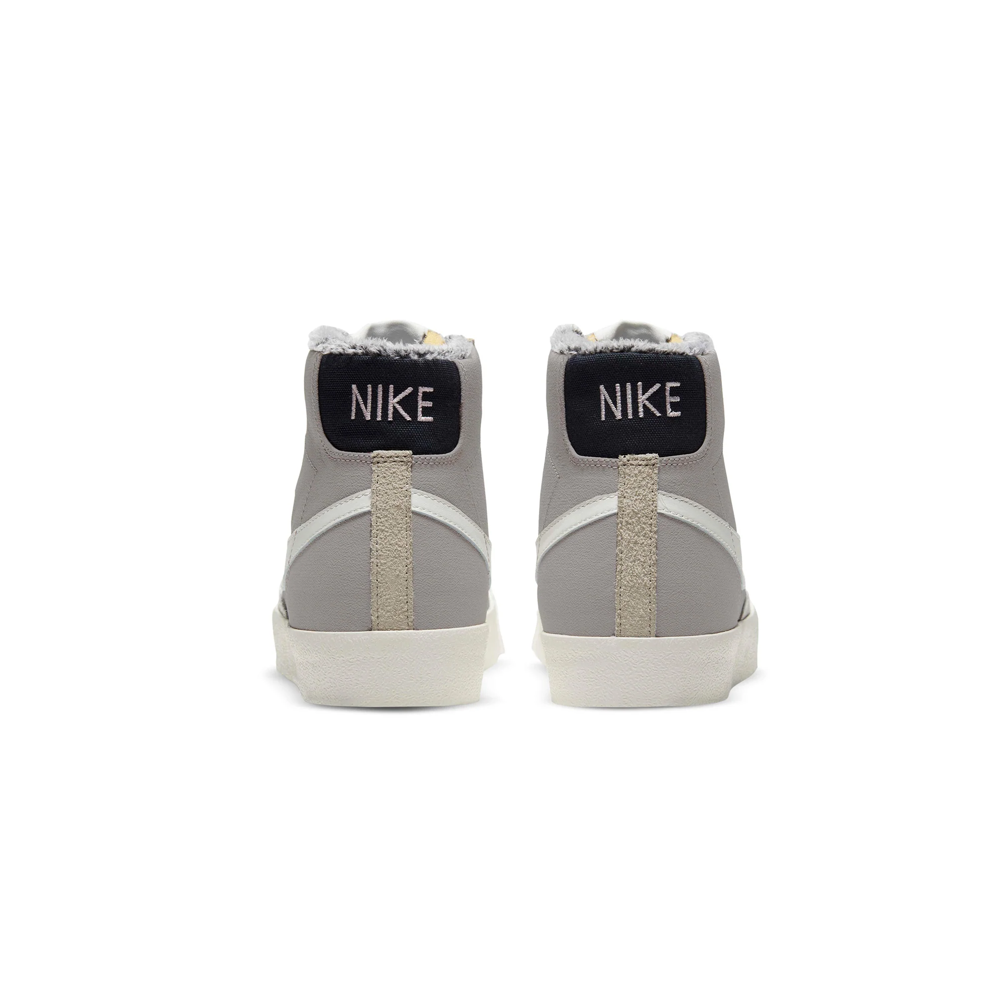 Nike Men Blazer Mid '77 Vintage SE 'Wild' Shoes - Image 3