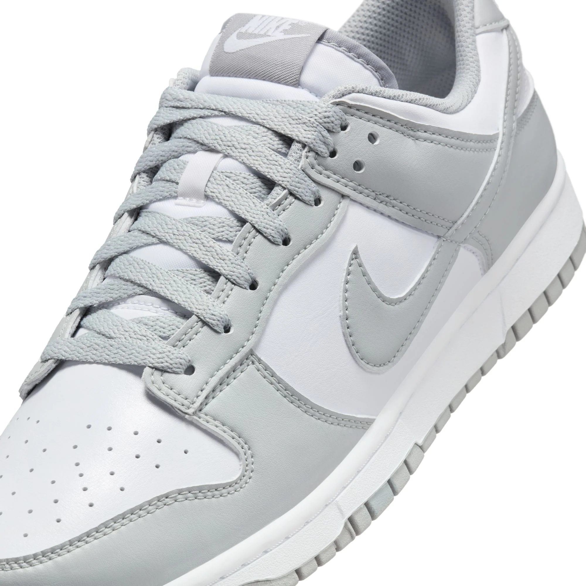 Nike Mens Dunk Low Retro Shoes - Image 4